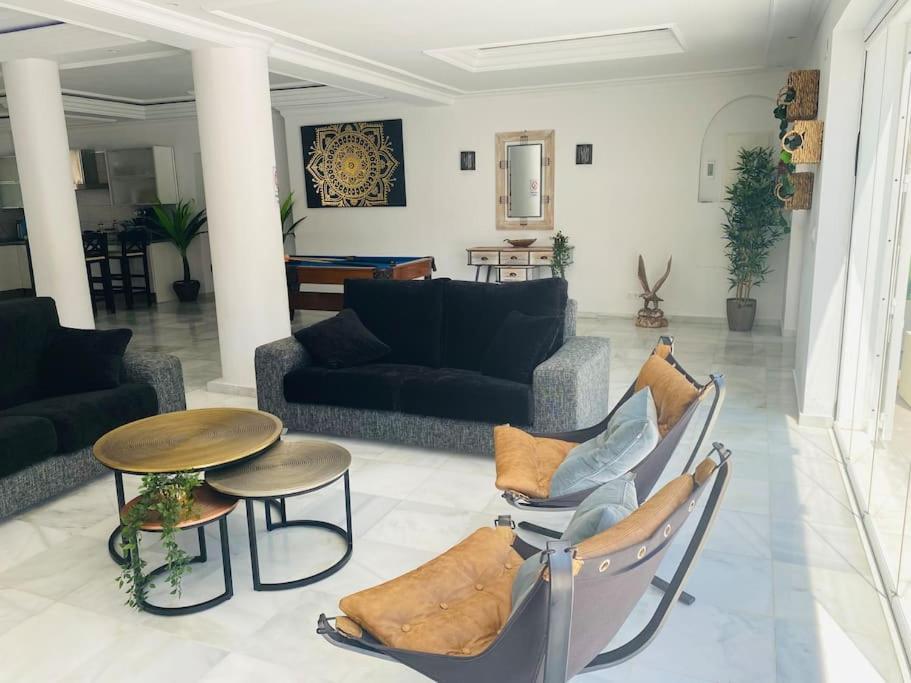 Sunny Mijas With Large Pool Free Parking Сasa de vacaciones *