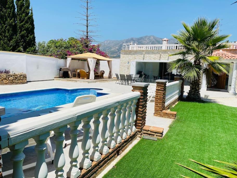 Sunny Mijas With Large Pool Free Parking Сasa de vacaciones Málaga