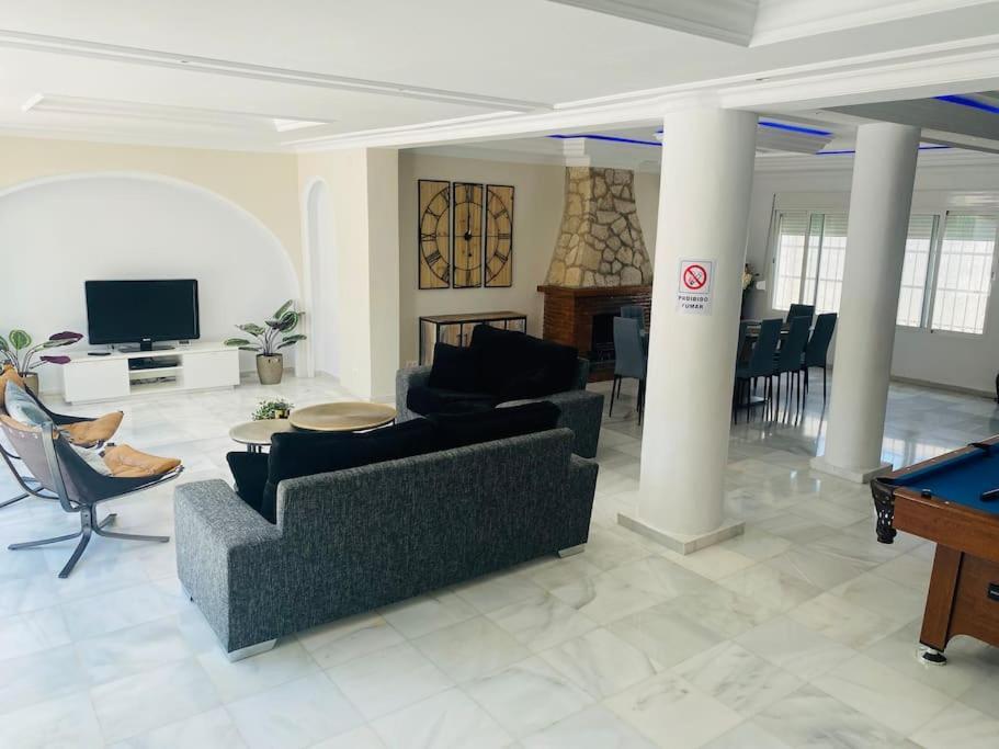 Сasa de vacaciones Sunny Mijas With Large Pool Free Parking *