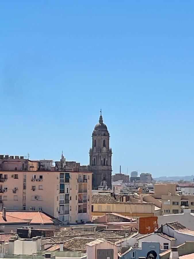 Two Bedroom In Center With Views Apartamento