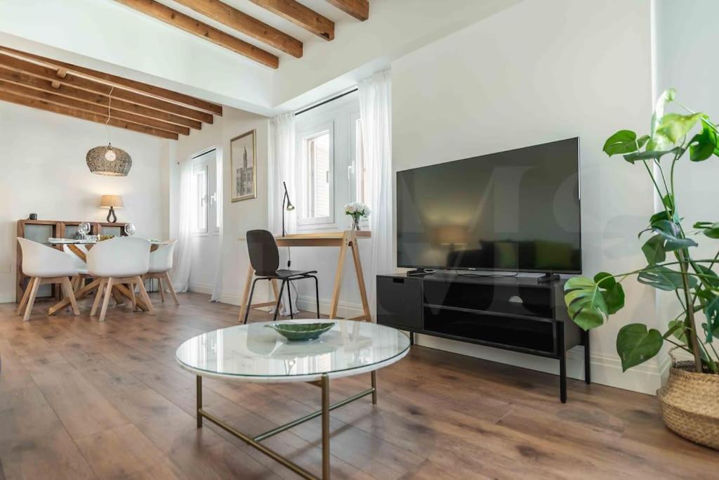 Apartment Modern Next To The Cervantes Theatre By Rems Malaga