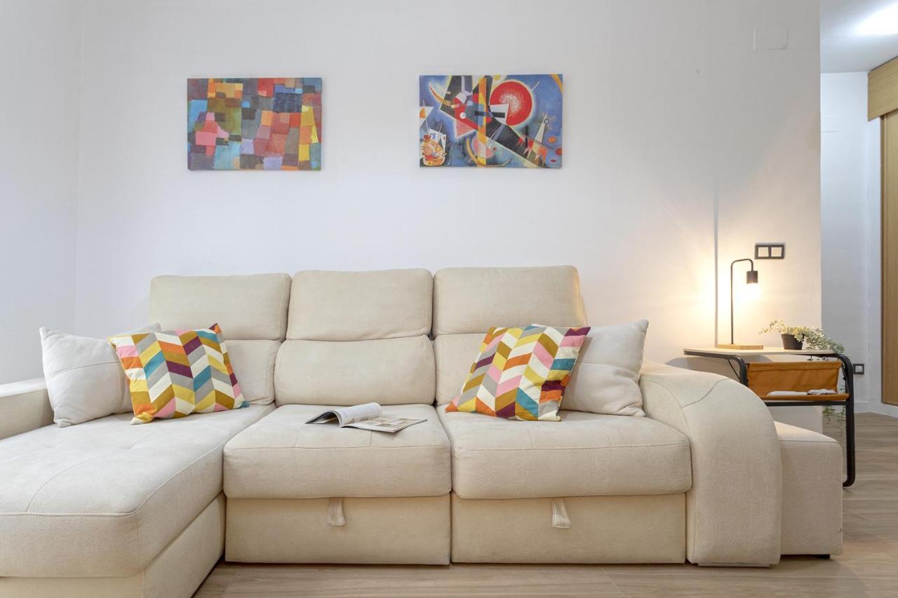 -malagasunapts-cervantes Pool&parking Apartamento