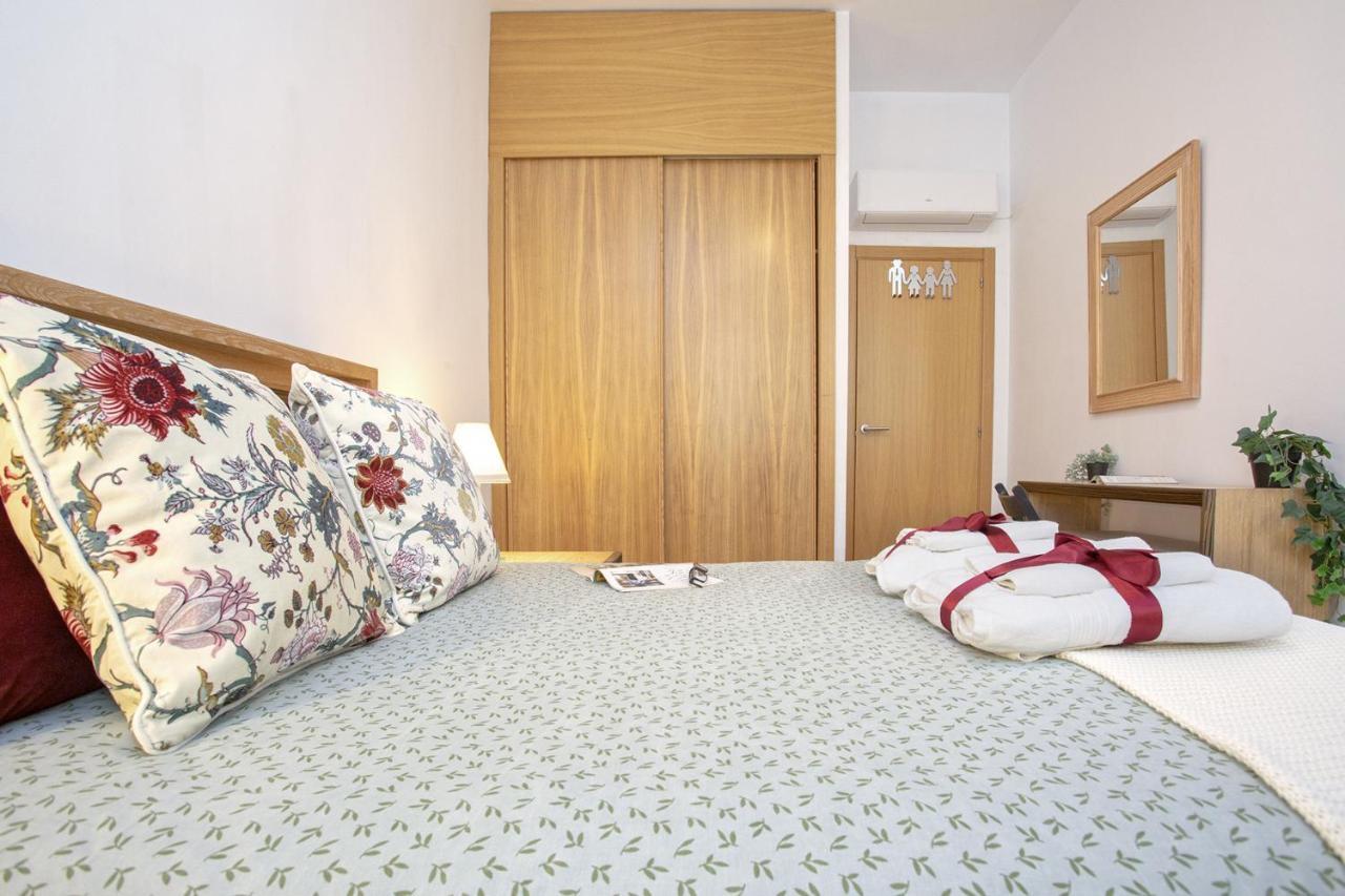 Apartamento -malagasunapts-cervantes Pool&parking