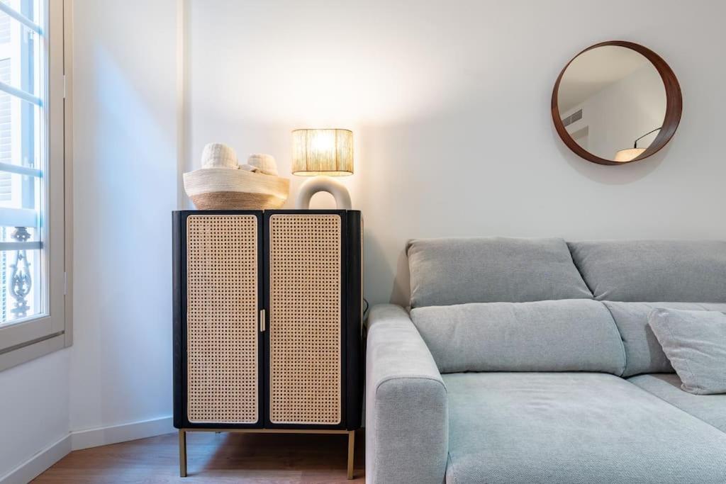 Premium Flat In Center With Free Parking Apartment