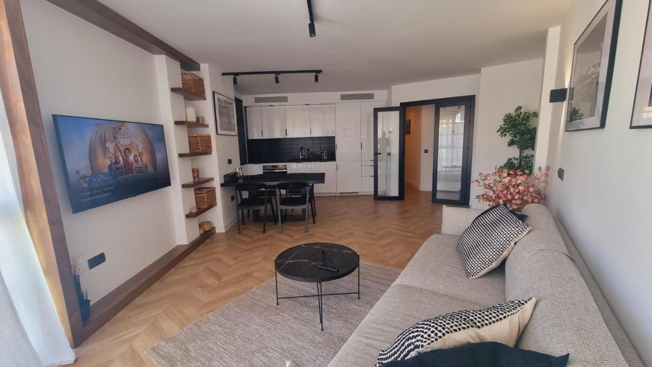 Luxe In Het Centrum Met Gratis Parkeerplek! Apartment Malaga