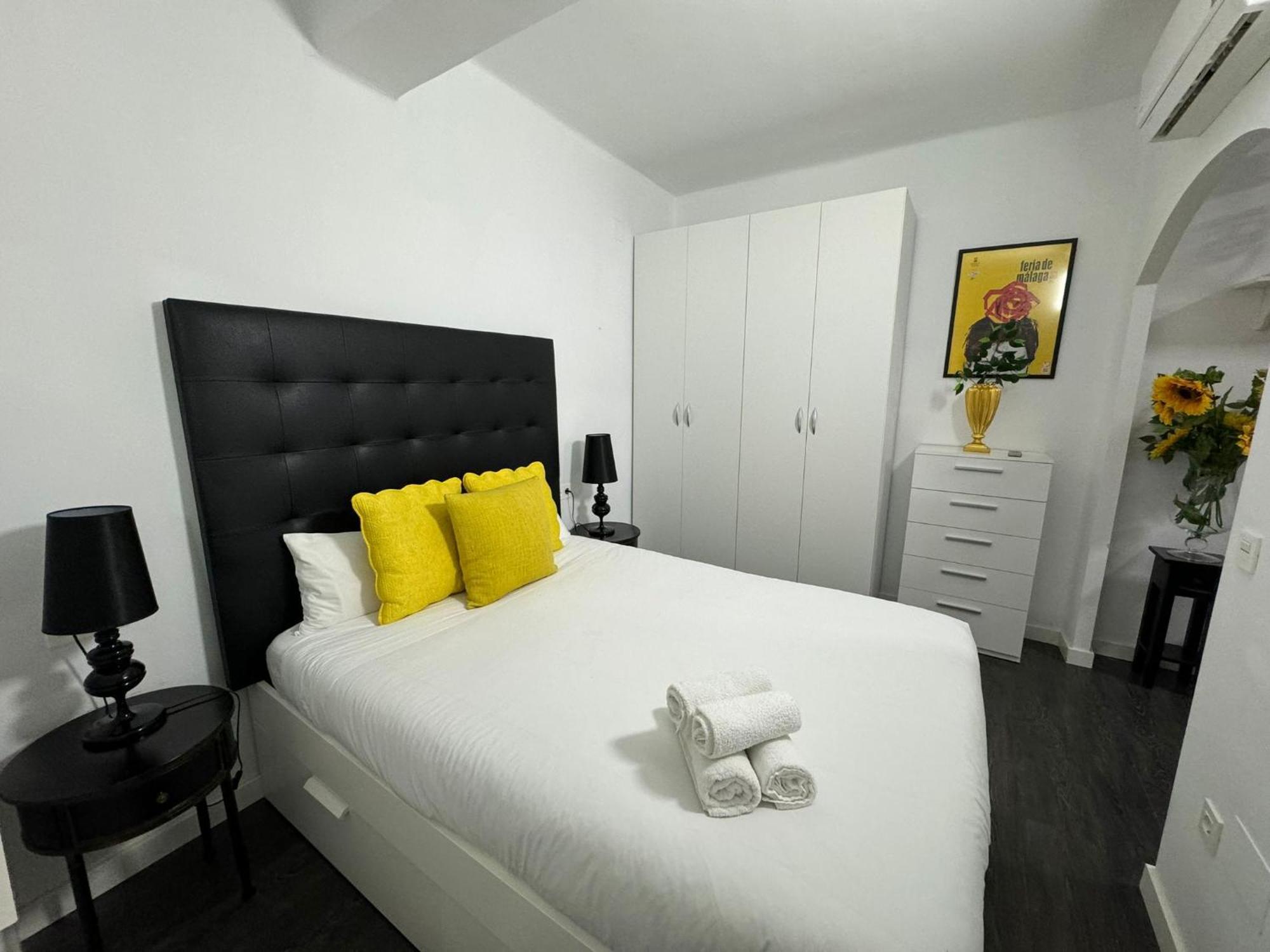 A 20 Pasos Del Museo Picasso Apartamento *