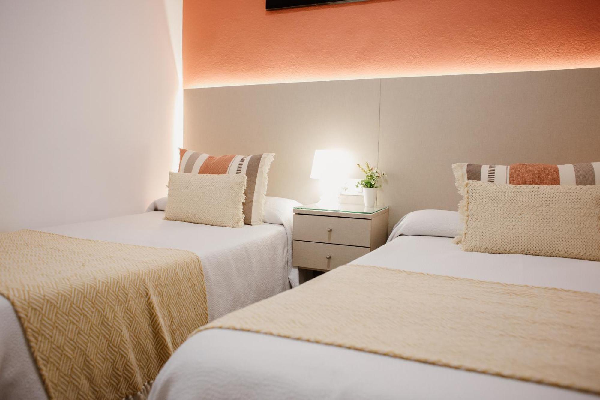 Apartamentos Turisticos Mastil 16 Malaga