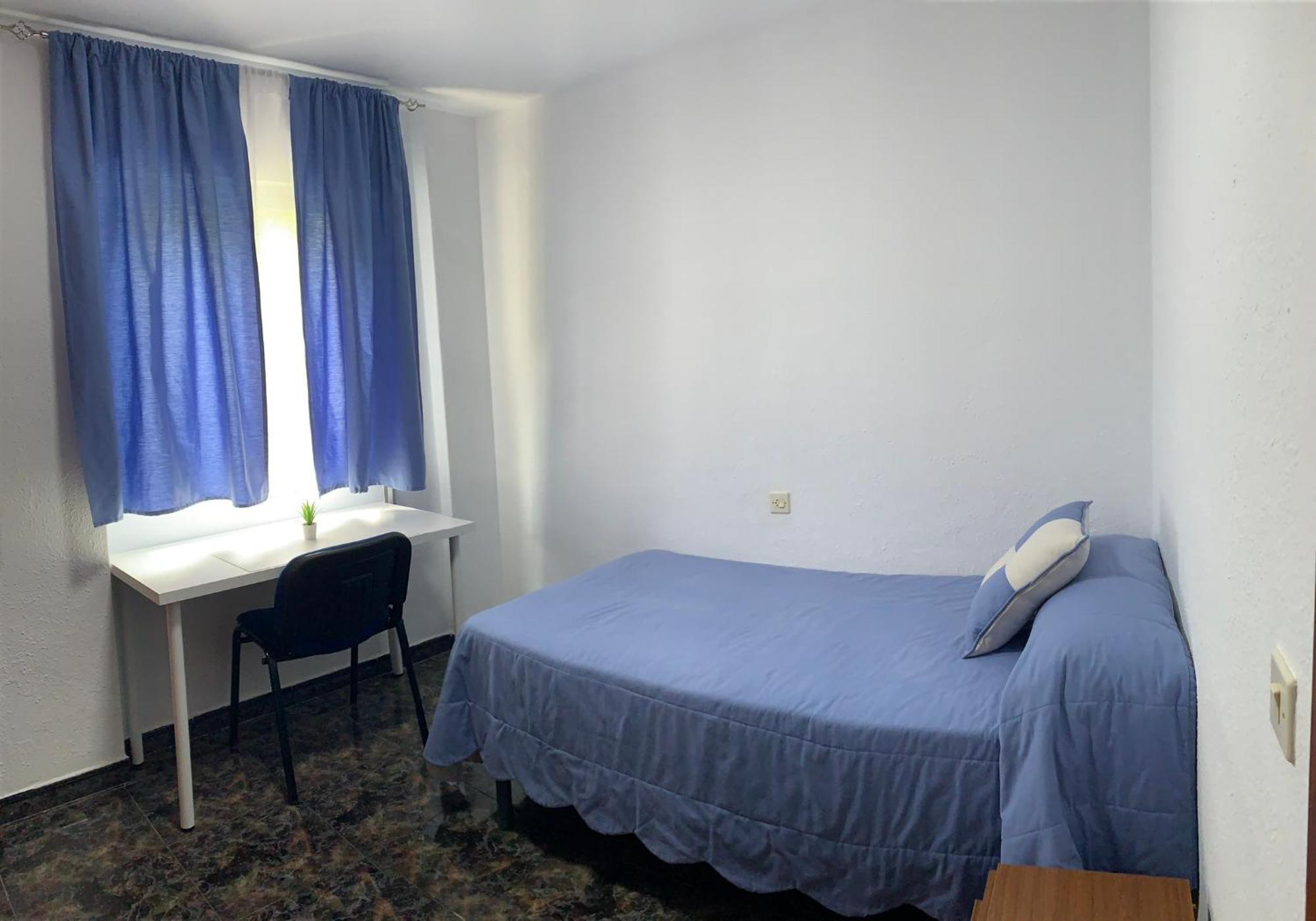 Apartment Sofocles Holidays Teatinos A *