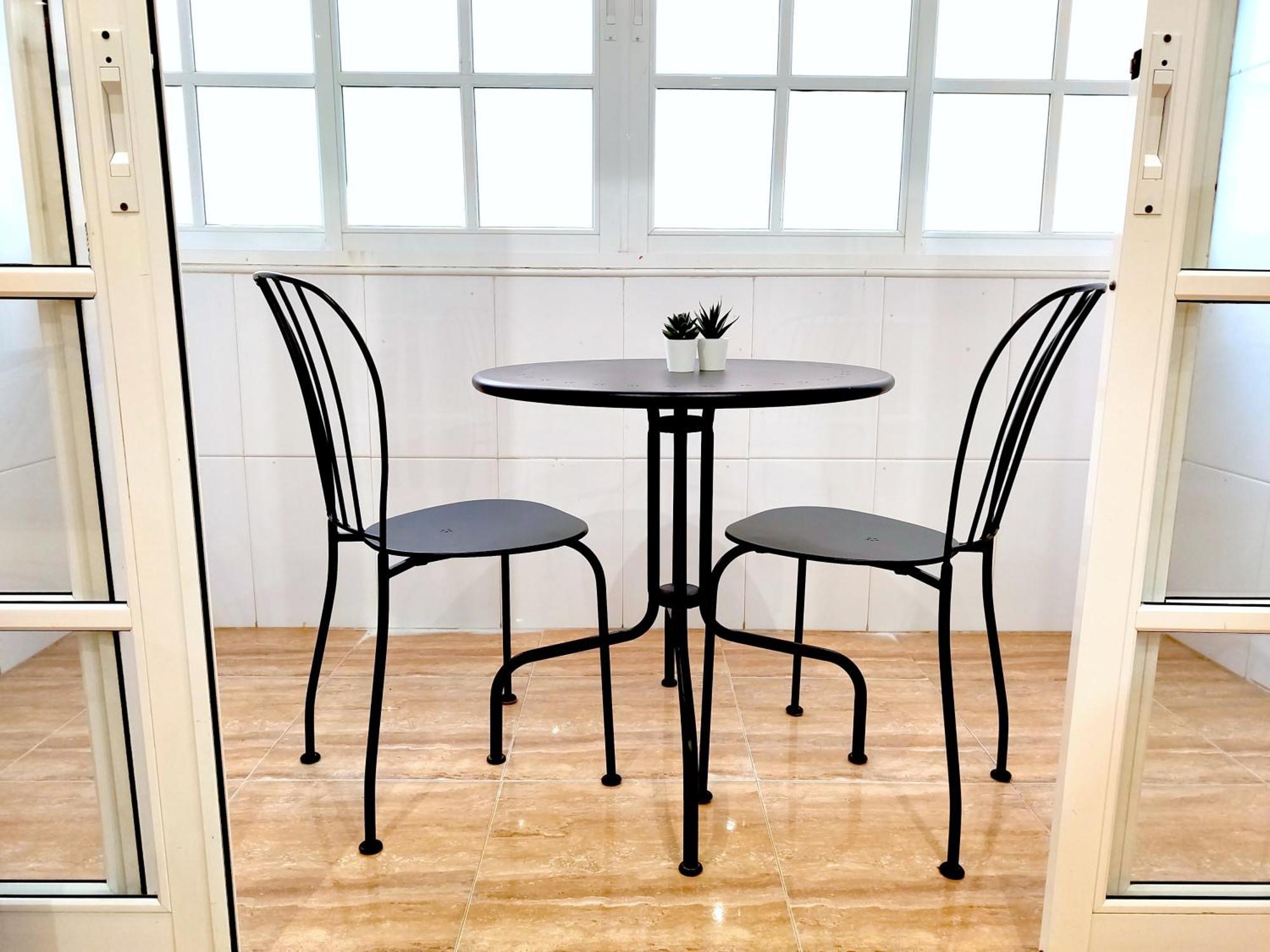 D4: Design & Relax In The Apartamento