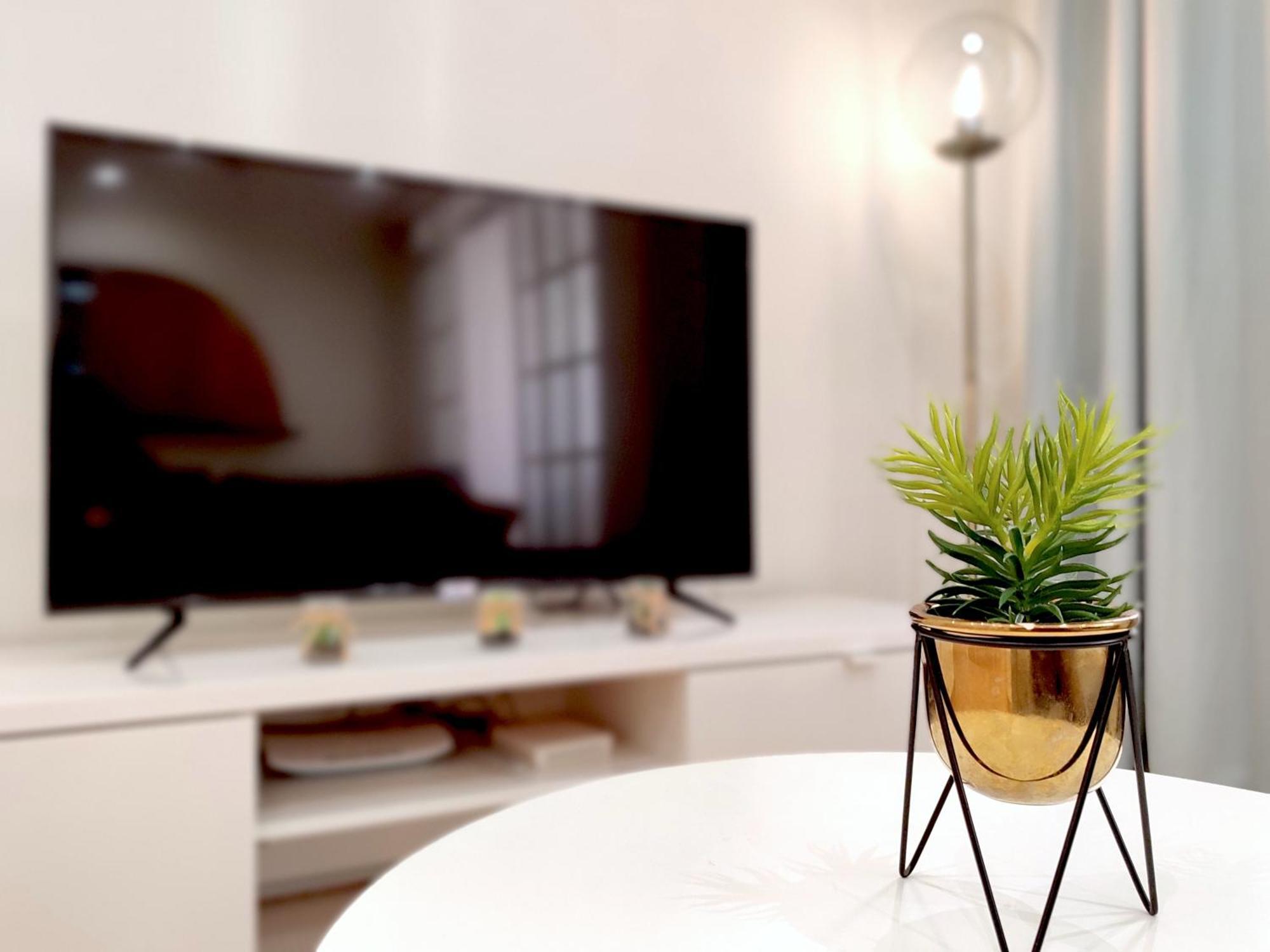 D4: Design & Relax In The Apartamento *