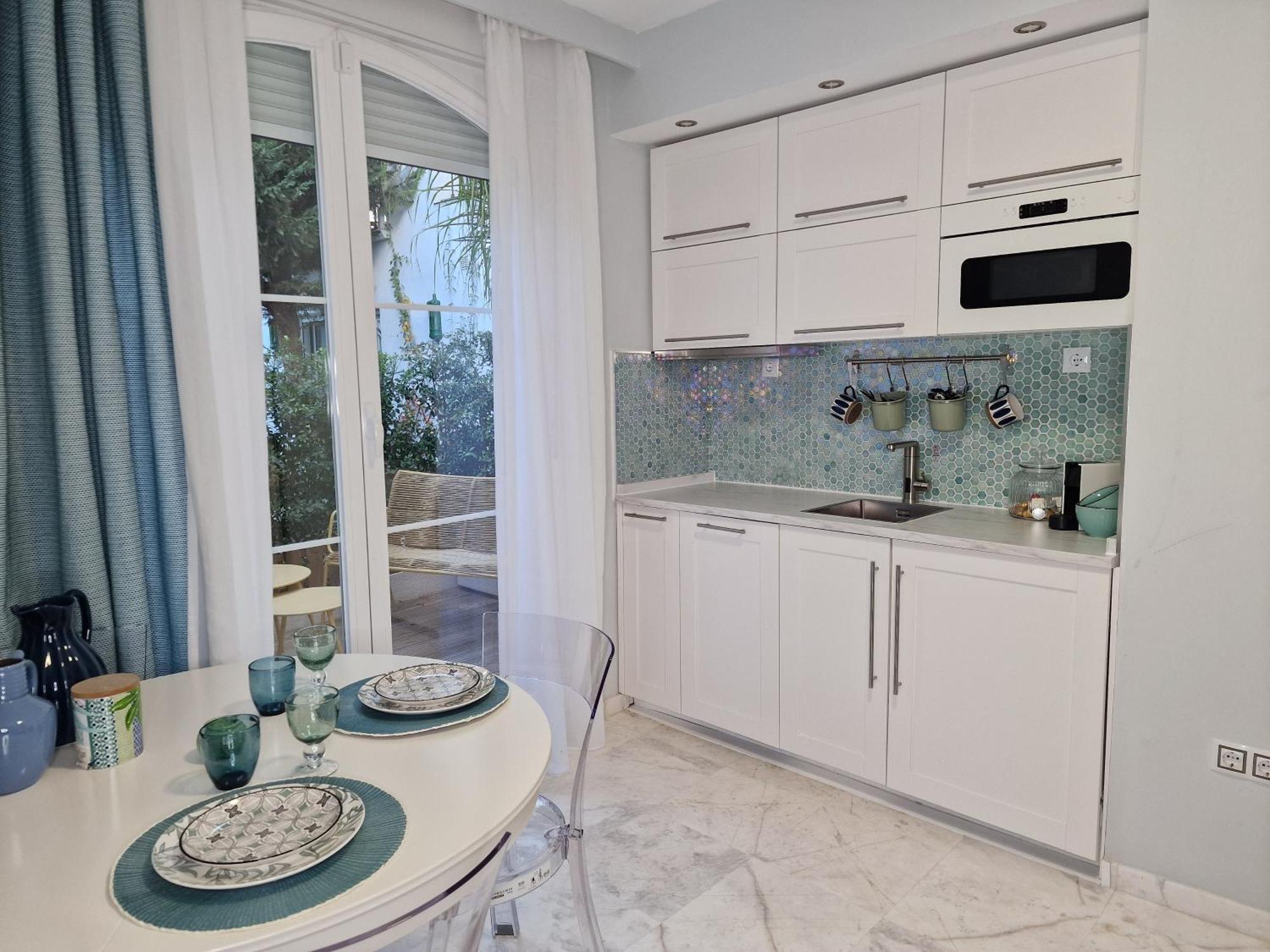 Apartamento Sun & Palms - Cozy Flat In Quiet Neighbourhood With A Great Pool Area *