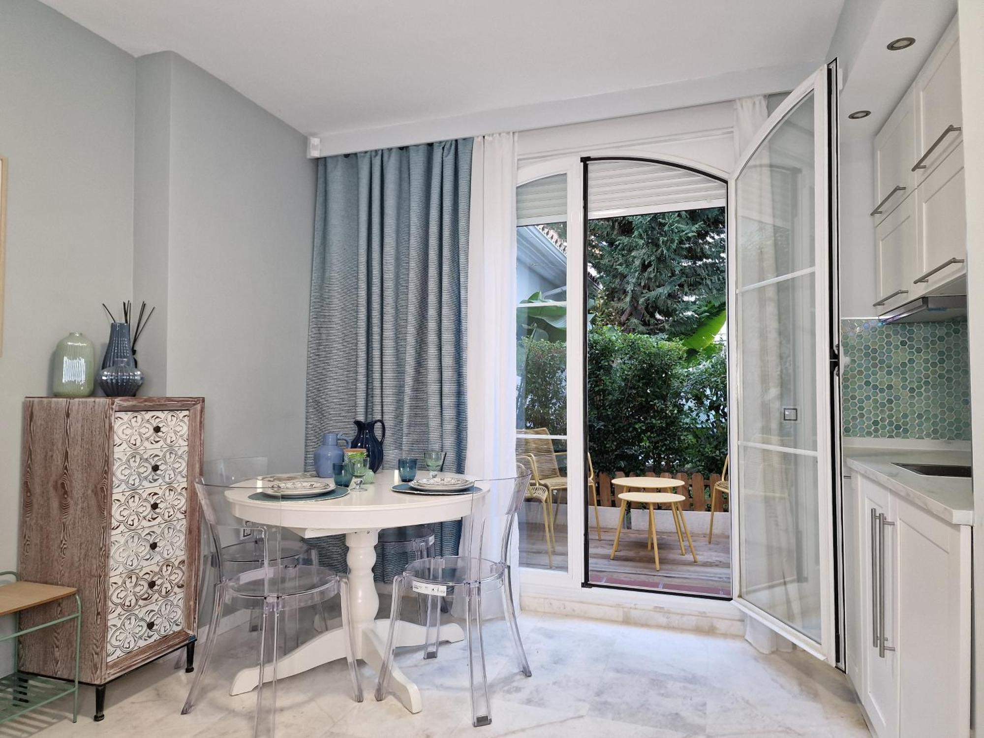 Sun & Palms - Cozy Flat In Quiet Neighbourhood With A Great Pool Area Apartamento Málaga