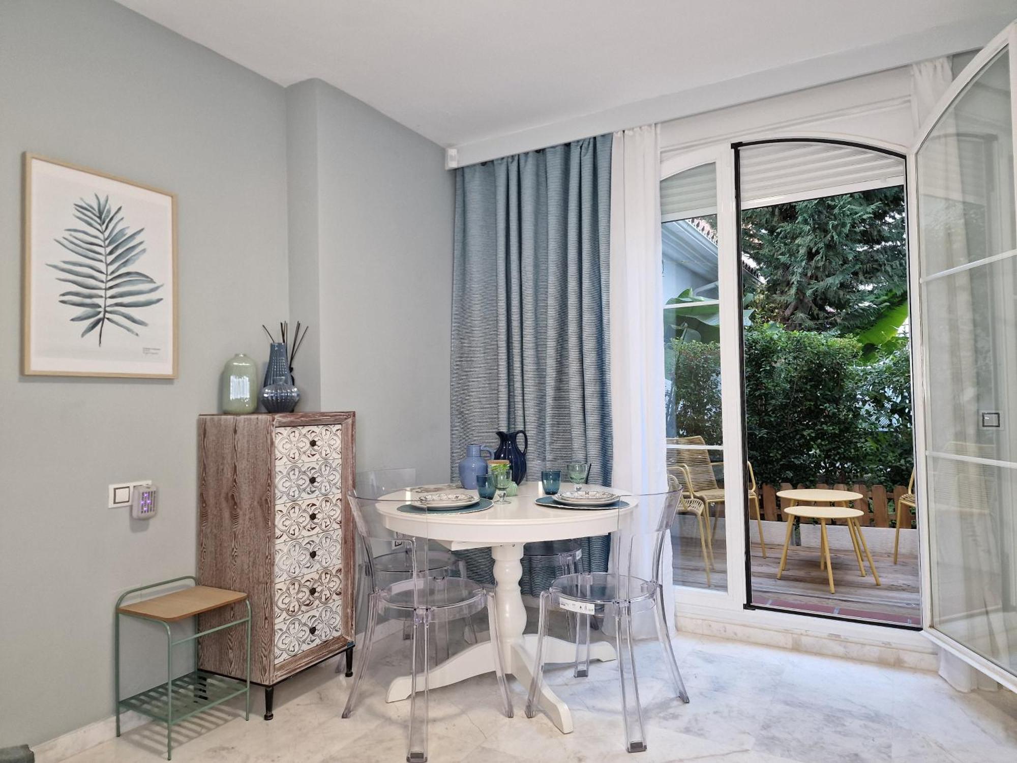 Sun & Palms - Cozy Flat In Quiet Neighbourhood With A Great Pool Area Apartamento