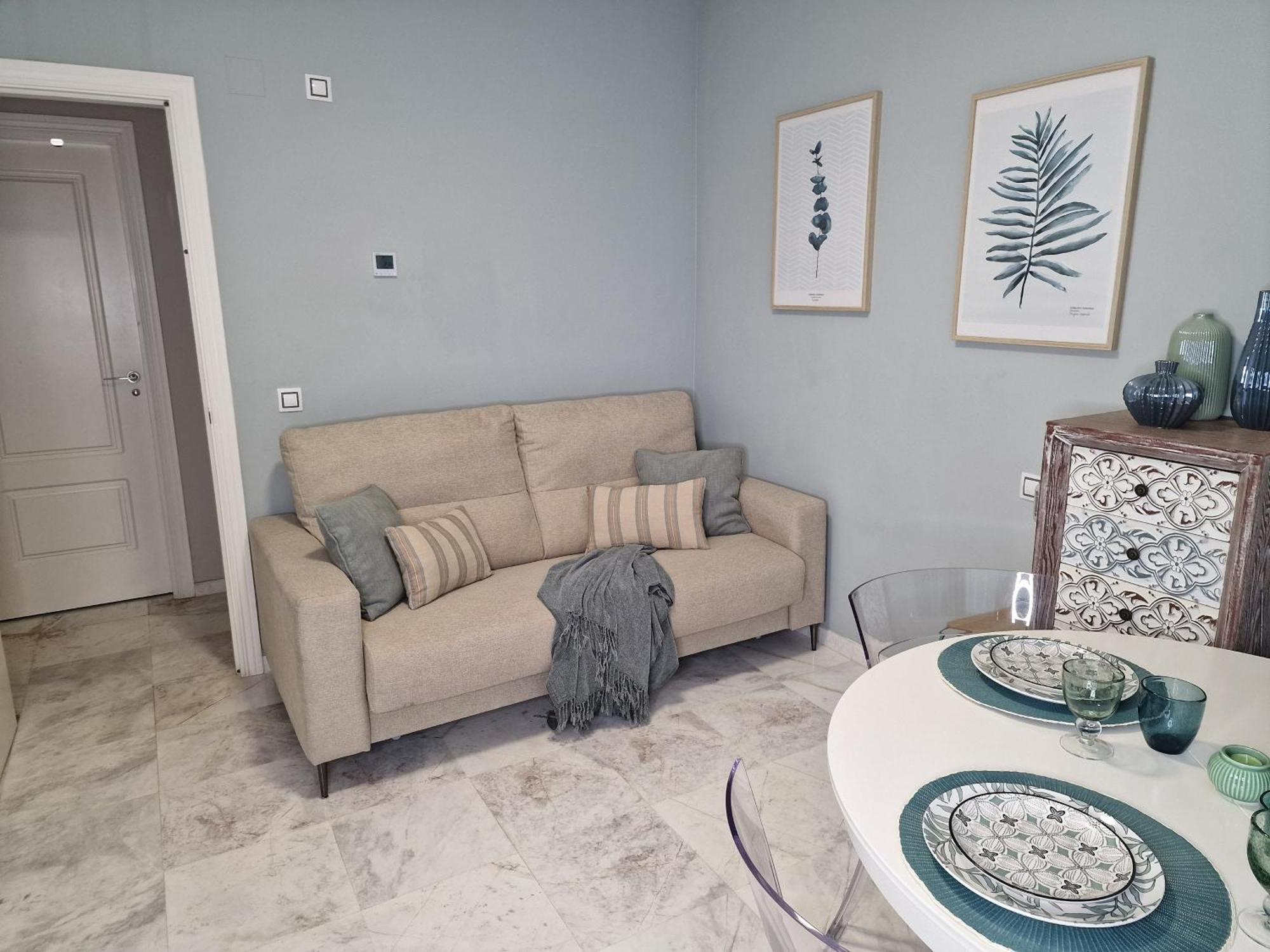 Apartamento Sun & Palms - Cozy Flat In Quiet Neighbourhood With A Great Pool Area Málaga