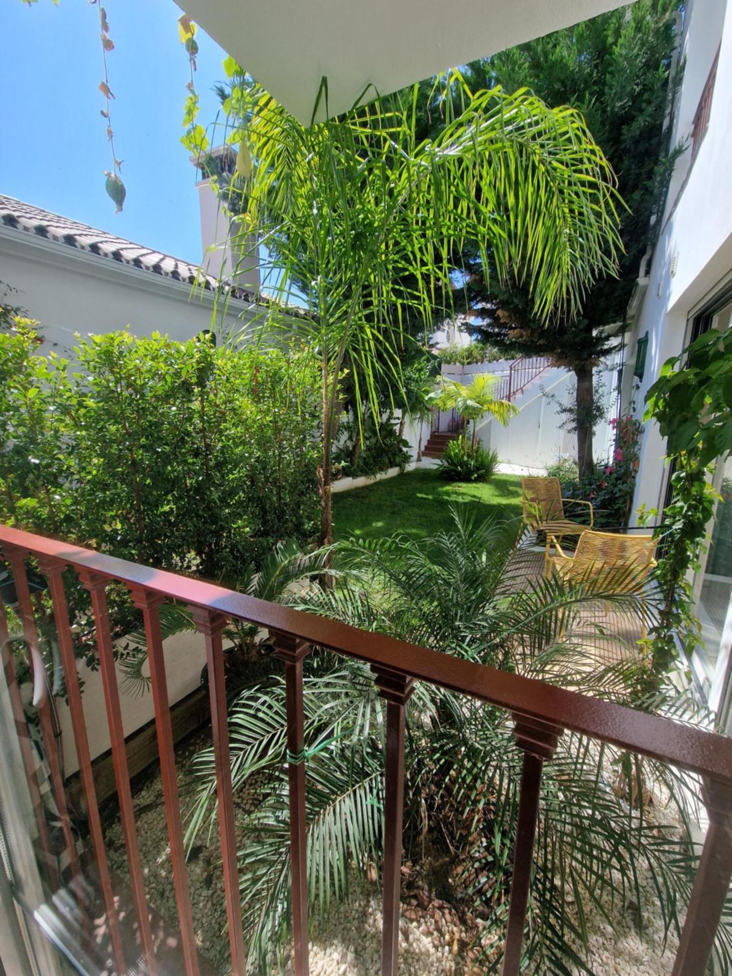 Sun & Palms - Cozy Flat In Quiet Neighbourhood With A Great Pool Area