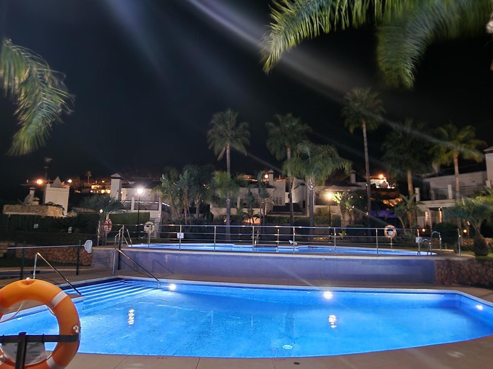 Apartamento Sun & Palms - Cozy Flat In Quiet Neighbourhood With A Great Pool Area