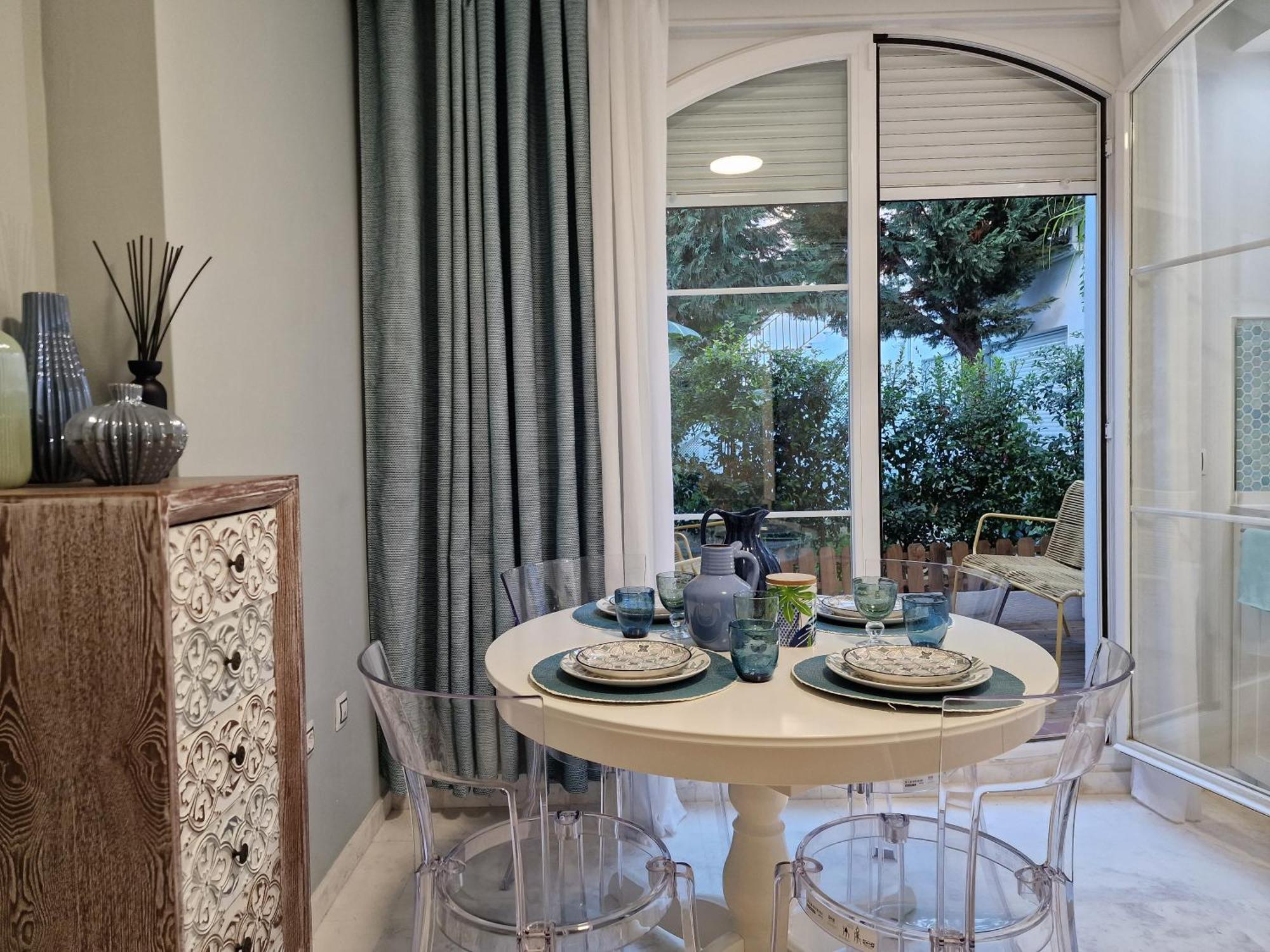 Sun & Palms - Cozy Flat In Quiet Neighbourhood With A Great Pool Area