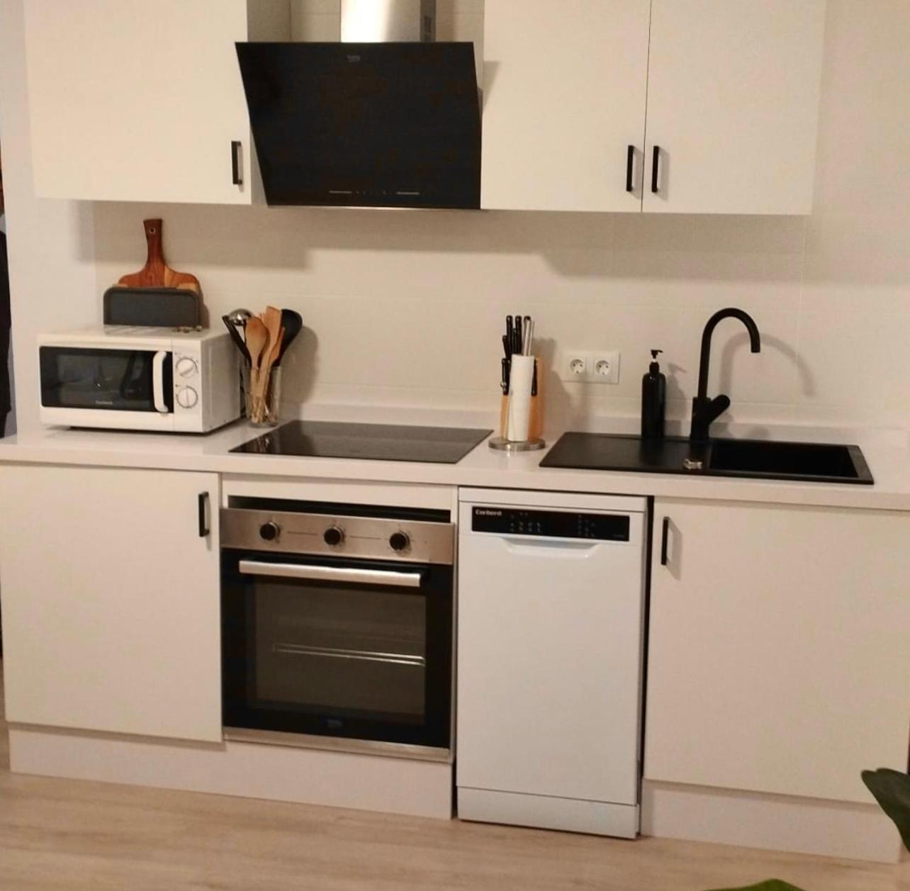 Apartment Centro Historico Parking Gratis Terraza 01 Especial 4d Malaga
