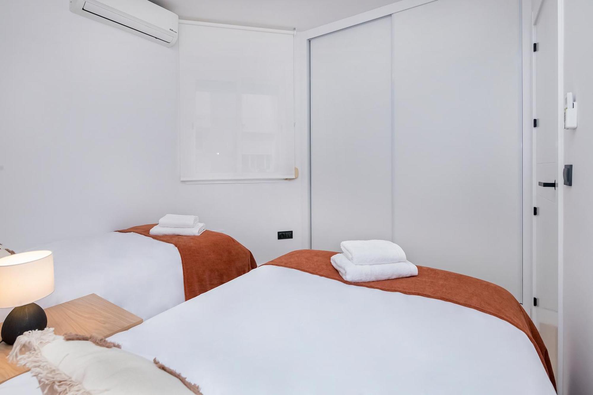 San Rafael & Parking Apartment *