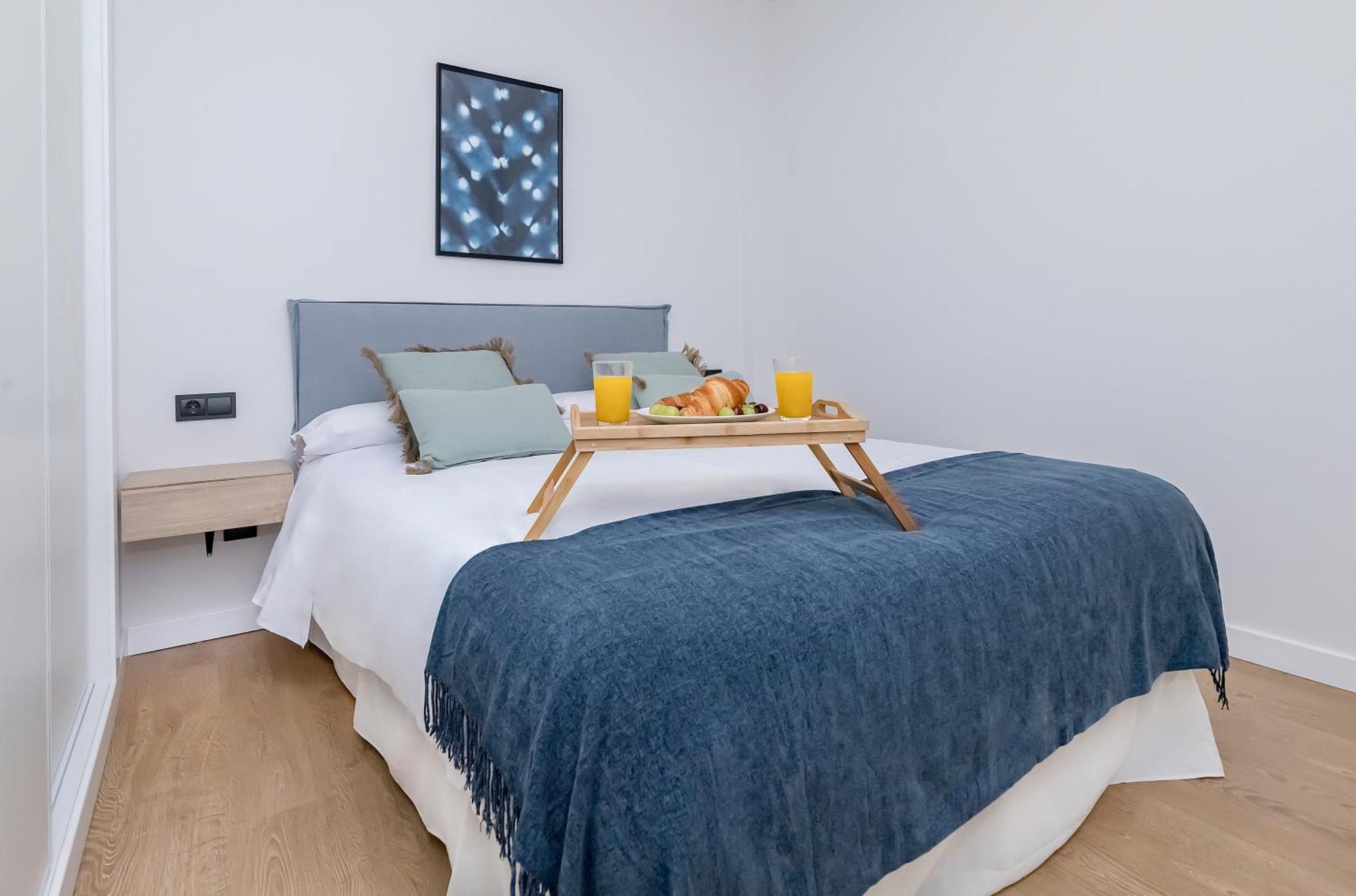 San Rafael & Parking Apartment *
