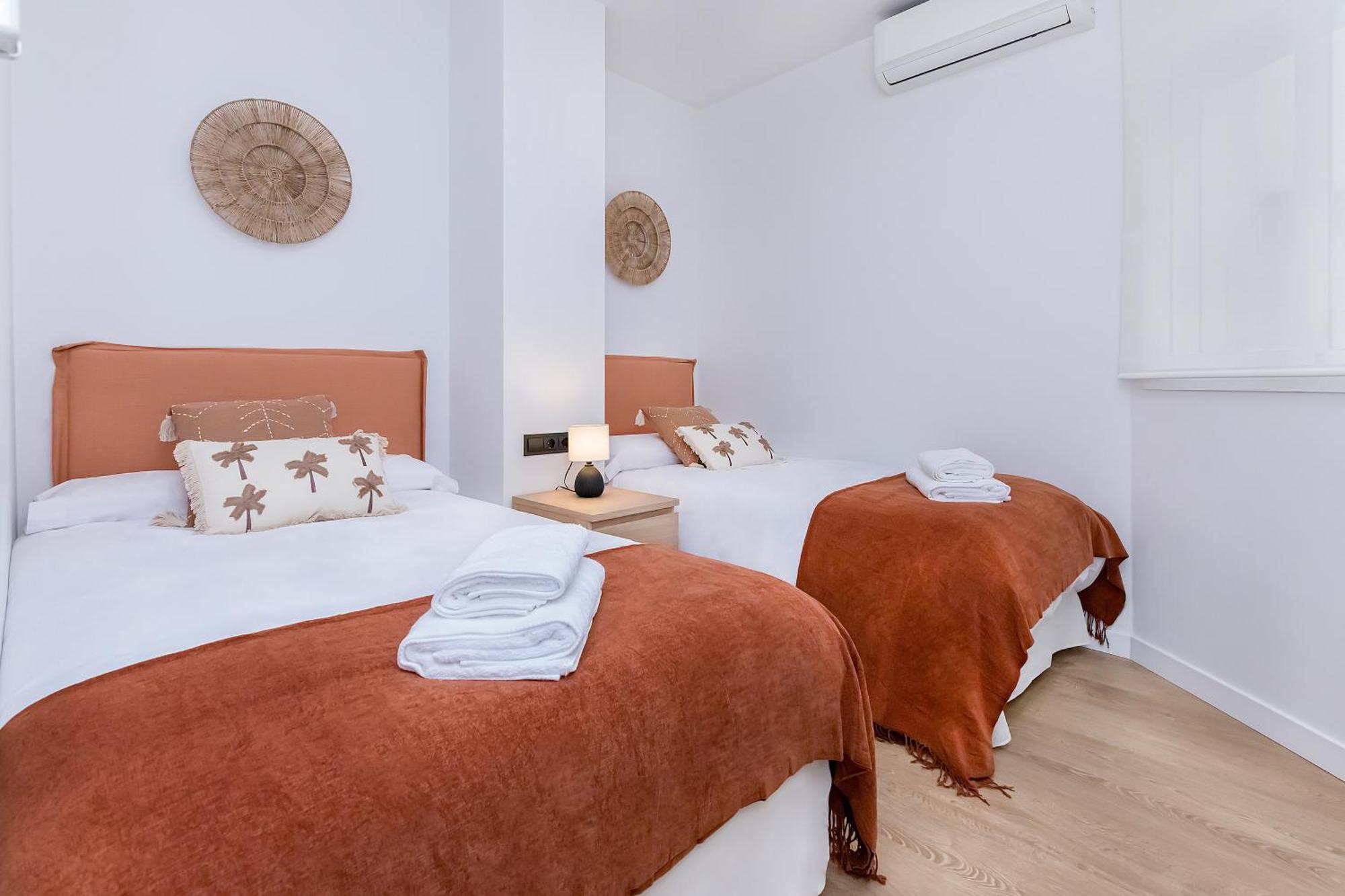 San Rafael & Parking Apartment