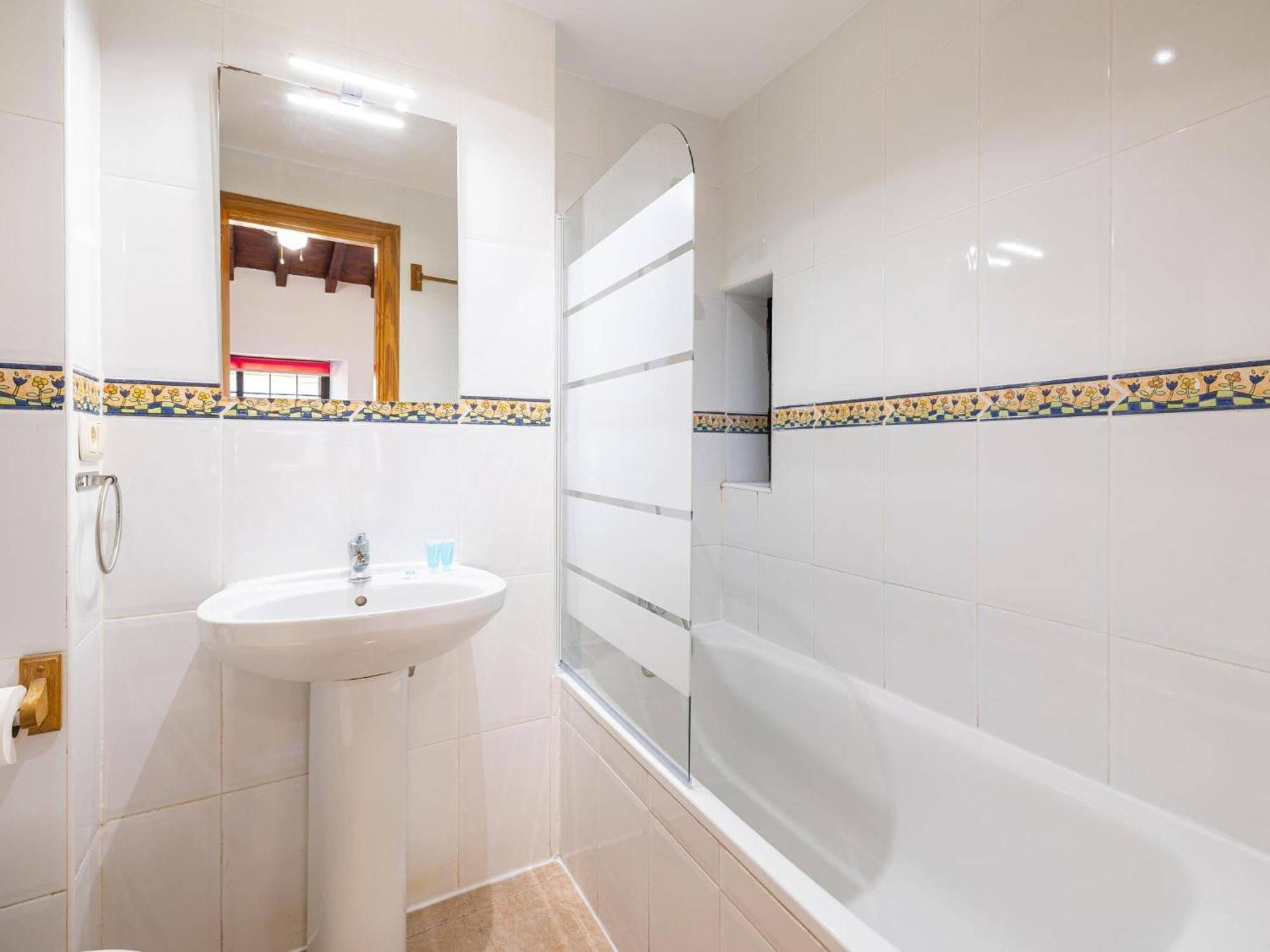 H2m Lazcano With Sunny Terrace In Old Town Apartment *