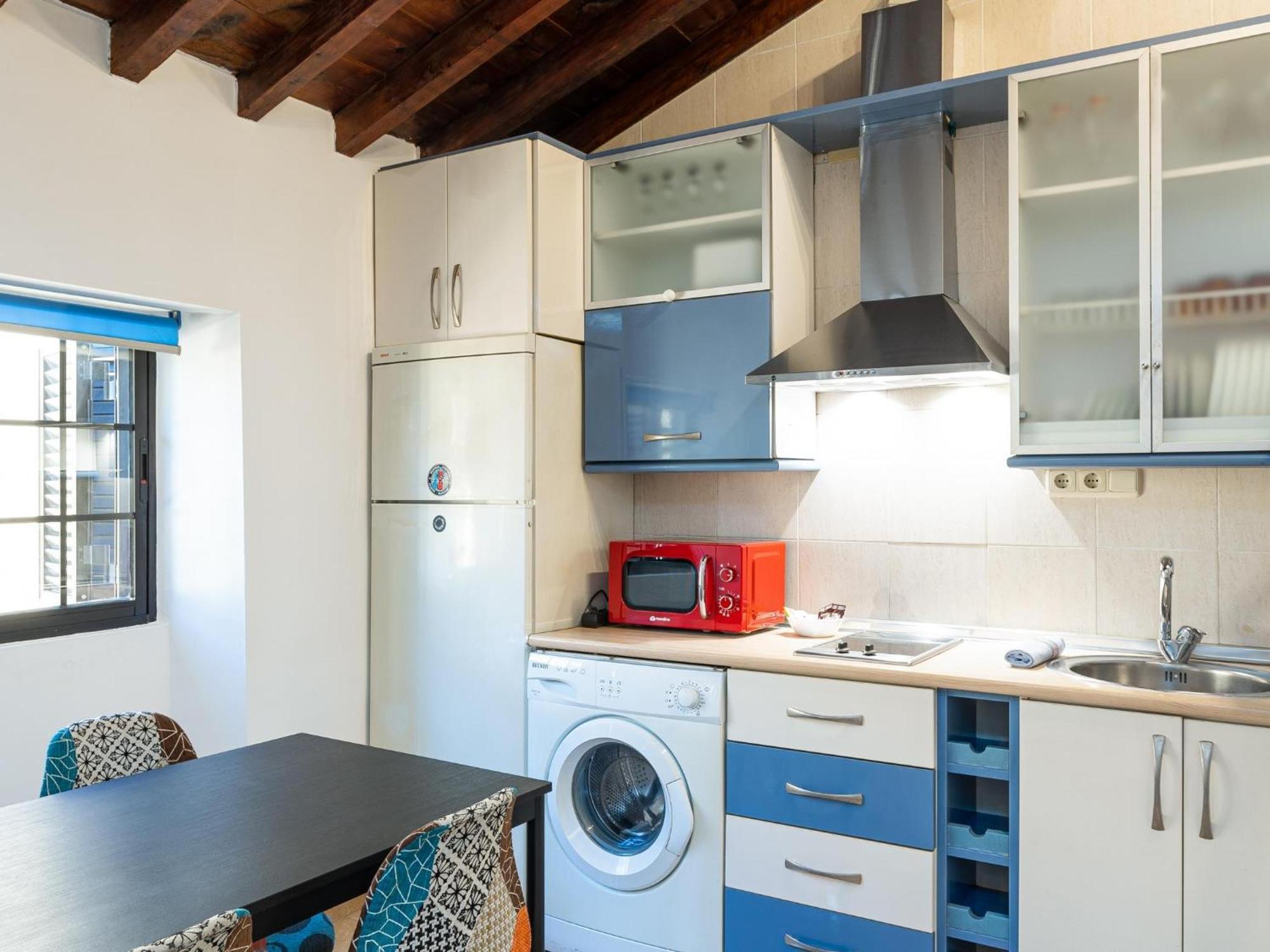 H2m Lazcano With Sunny Terrace In Old Town Apartment Malaga