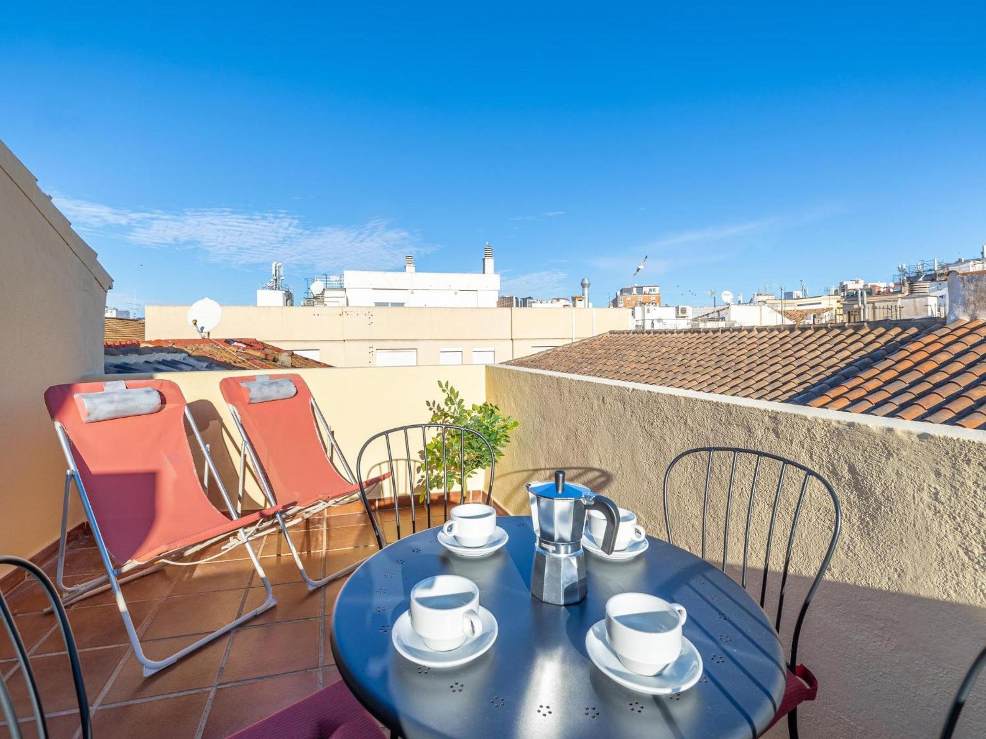 Apartment H2m Lazcano With Sunny Terrace In Old Town