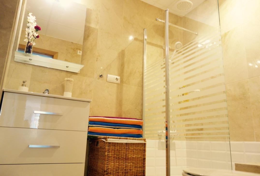Pedestrian Historical Center, Plaza Uncibay ! Apartment Malaga