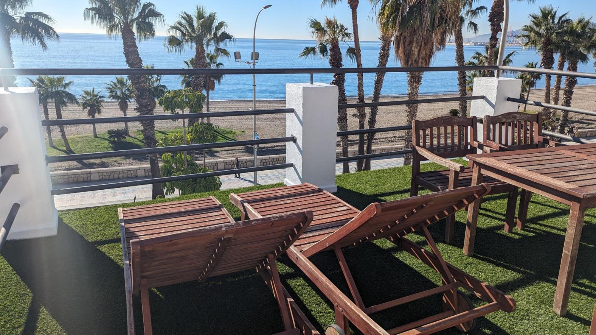 Apartamento Loft Con Gran Terraza En Primera Linea De Playa *