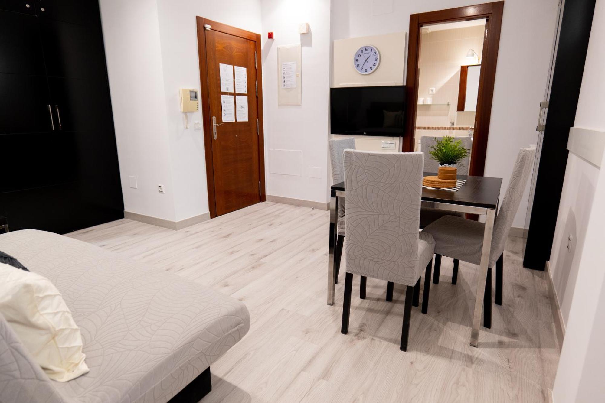Apartment Agua Gibralfaro Centro Con Piscina *