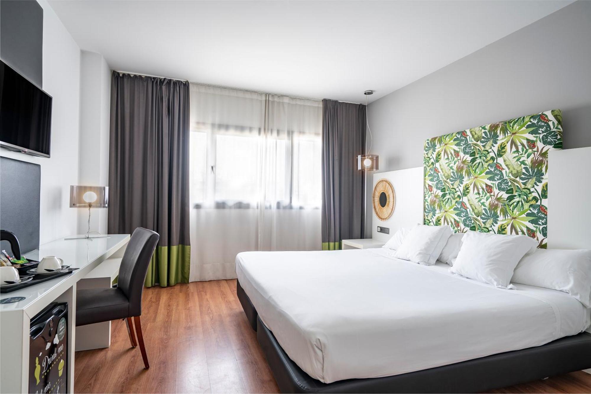 Vincci Hotel 4*