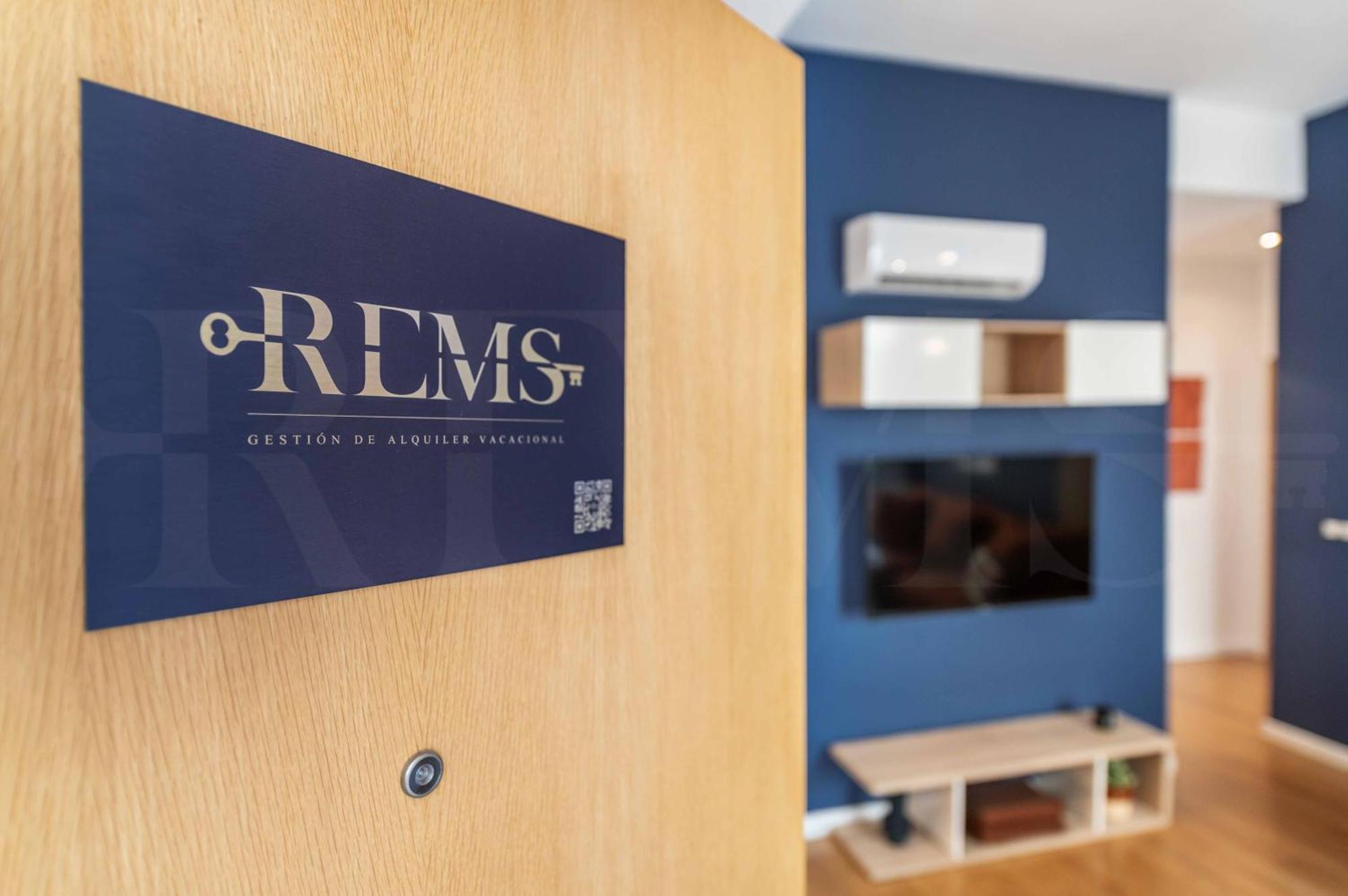 Inviting In The Center By Rems Apartment