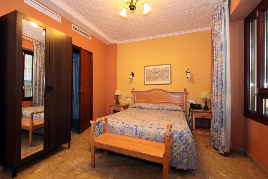 Victoria 2* Malaga