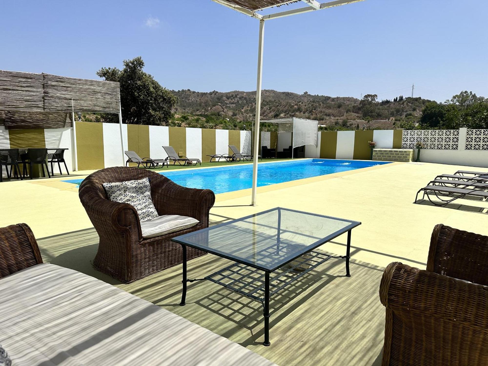 Casa Rural Humberto Con 3 * Malaga