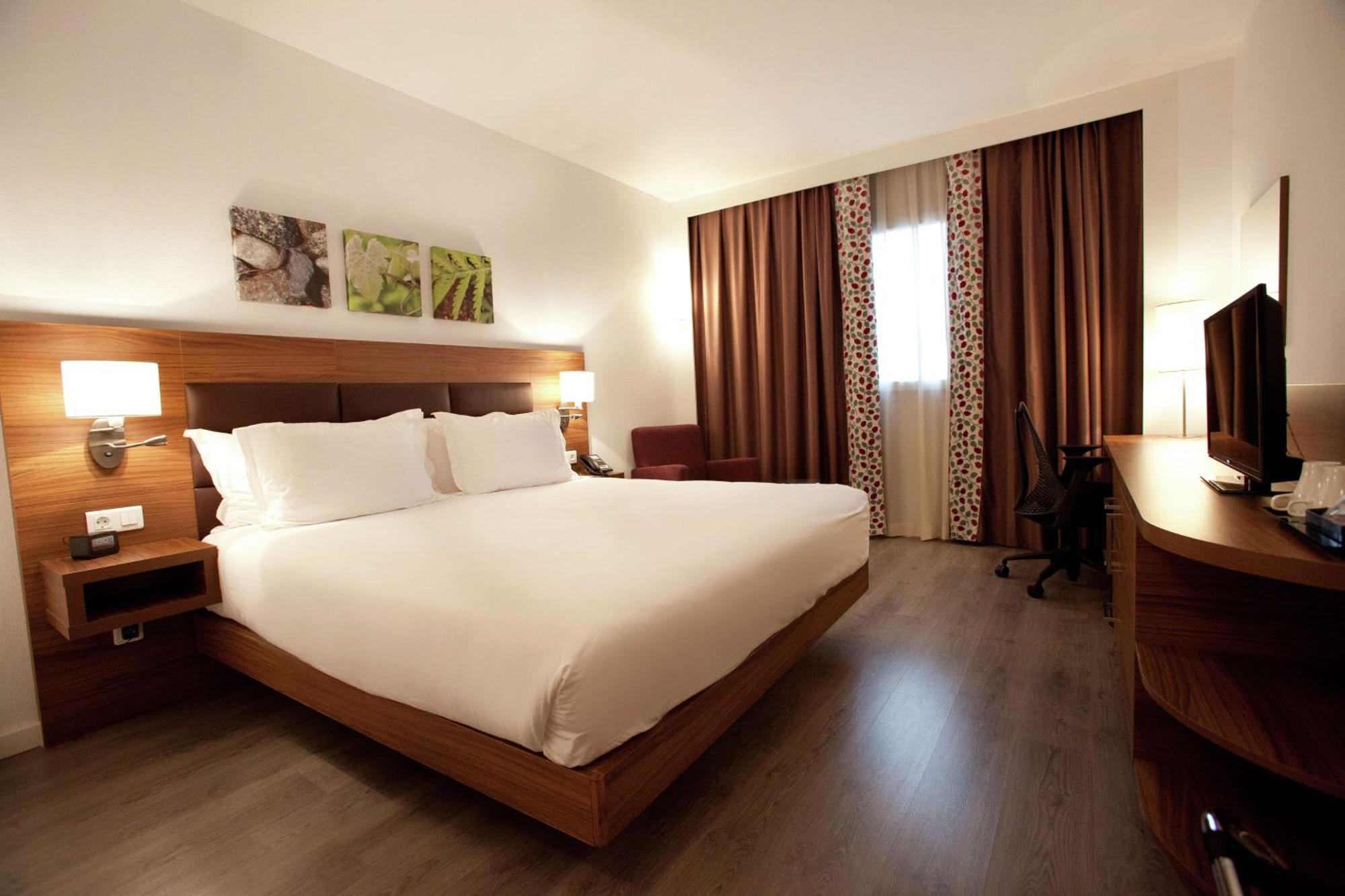 Hilton Garden Hotel 4*