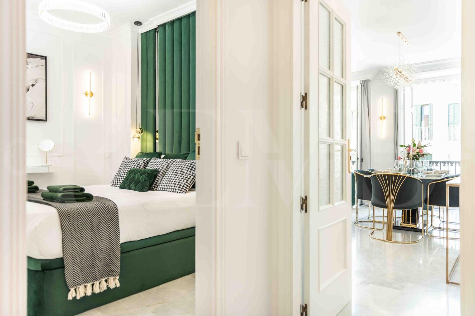 Deluxe - Historic Center By Rems Apartment *