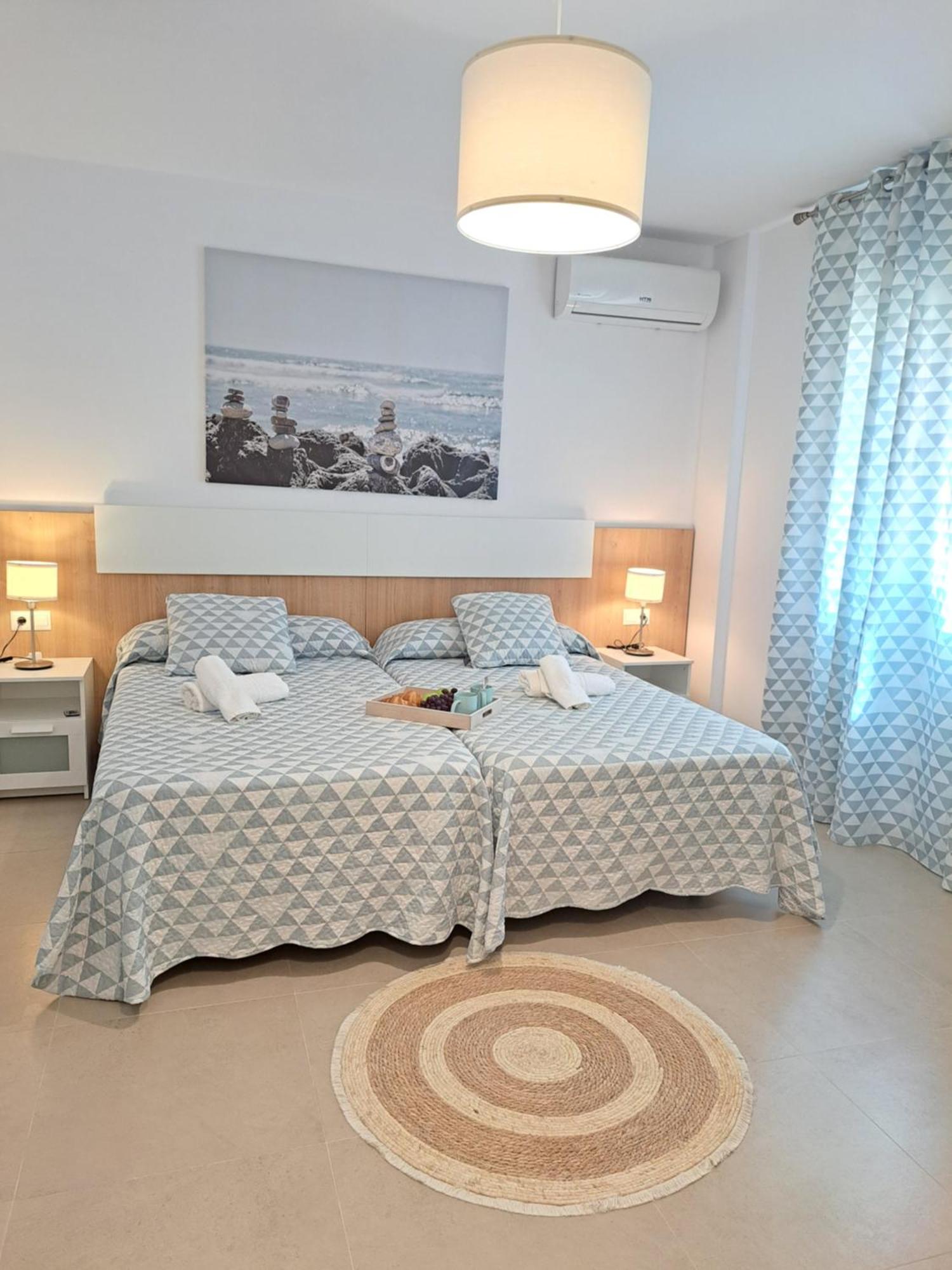 Tres J Villa Málaga