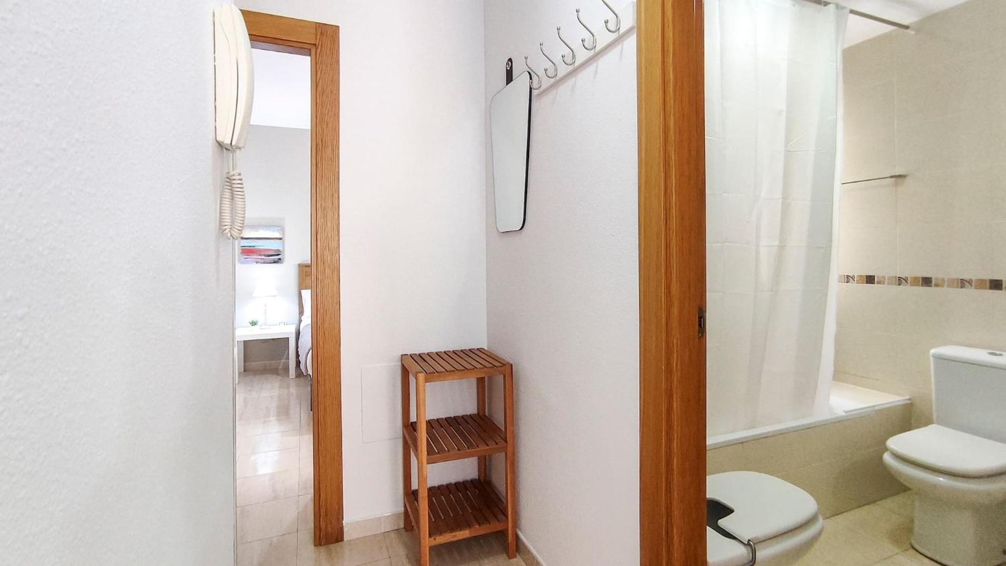 Estupendo De Habitación En Málaga