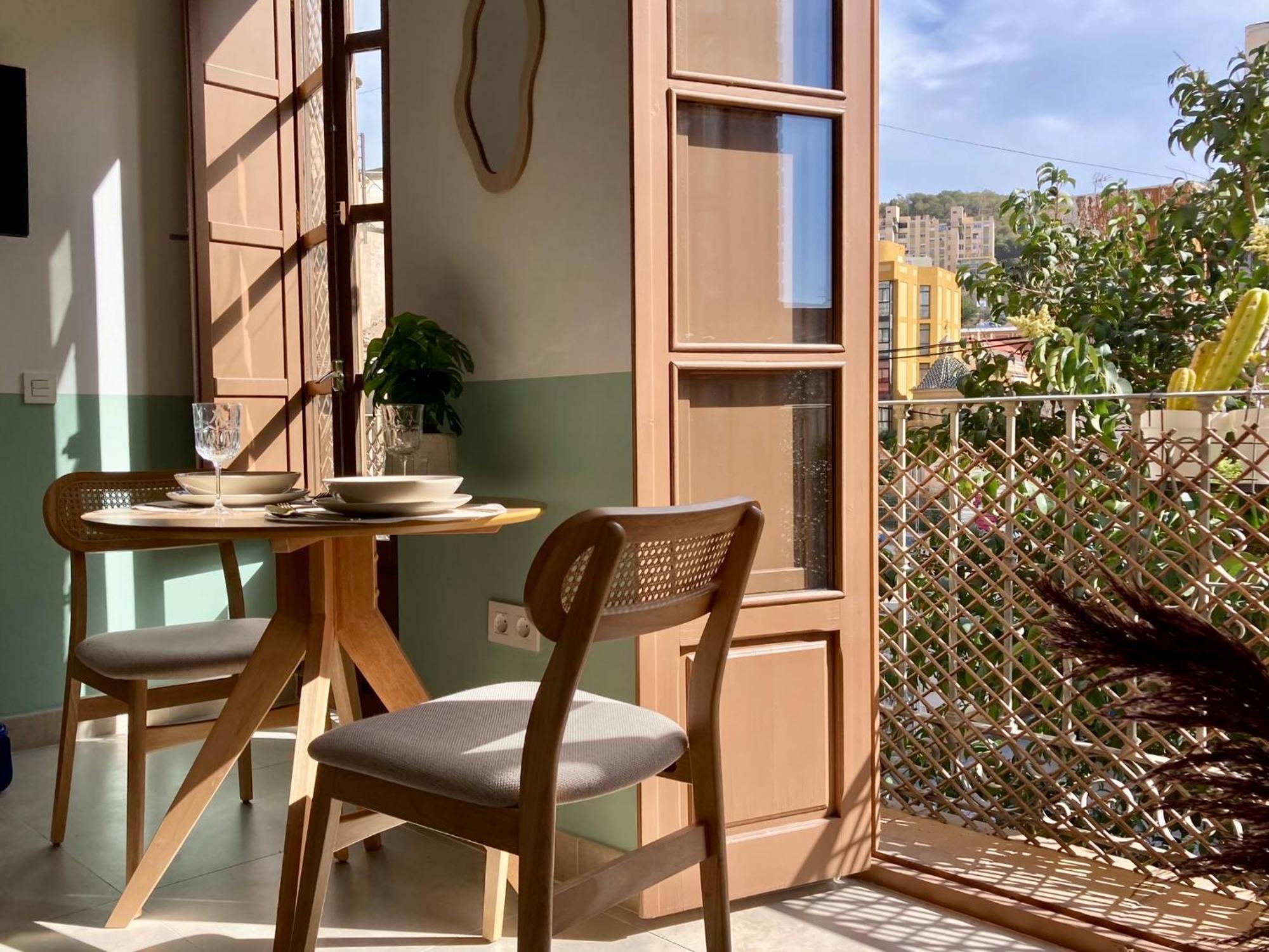 Nieuw - Kleurrijke Met Frans Balkon * Málaga