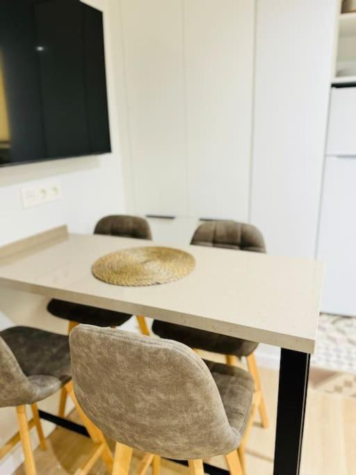 Apartment Behappy Huerto Del Conde -centro