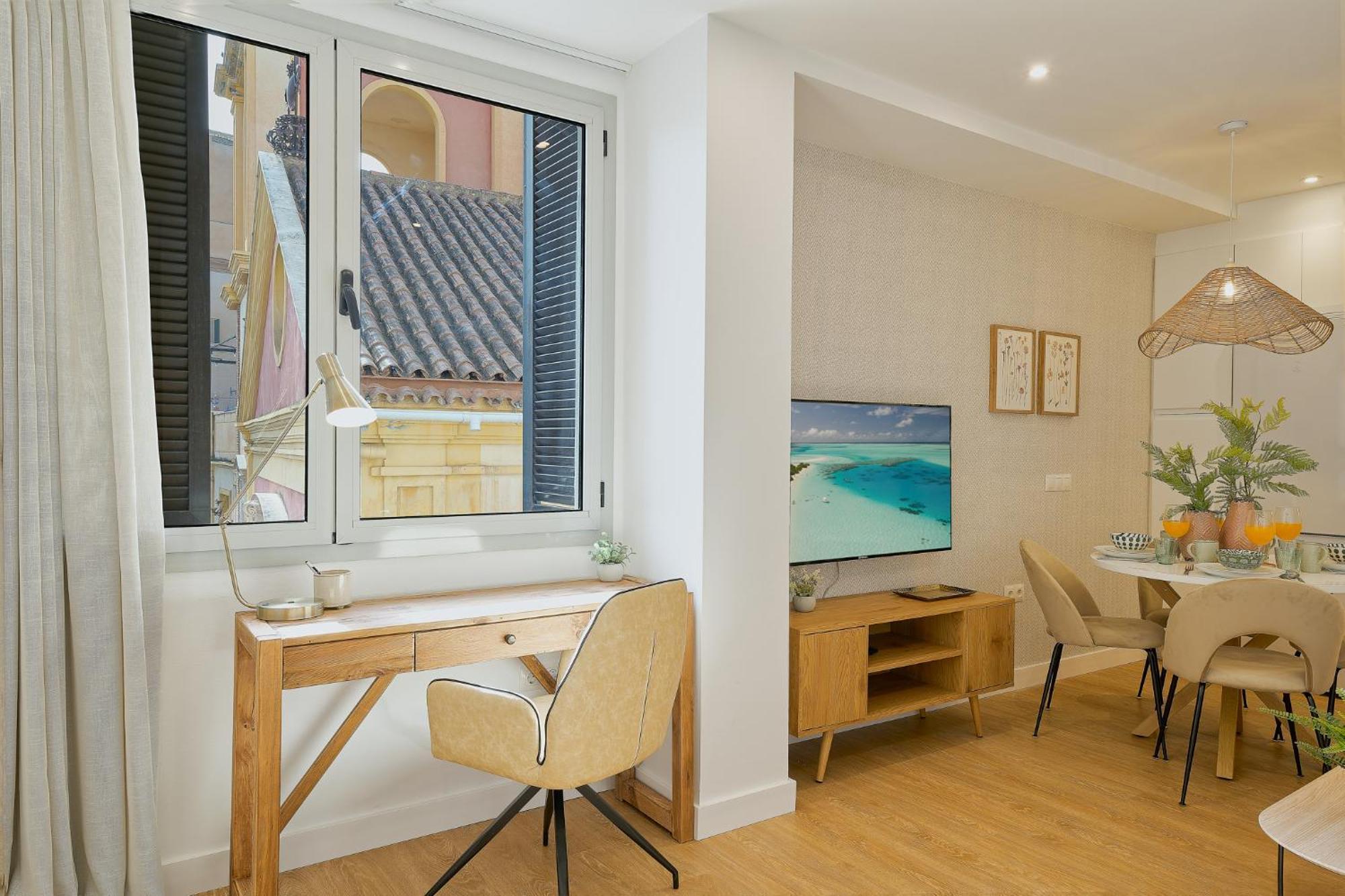 Apartment Mirage By Lovely