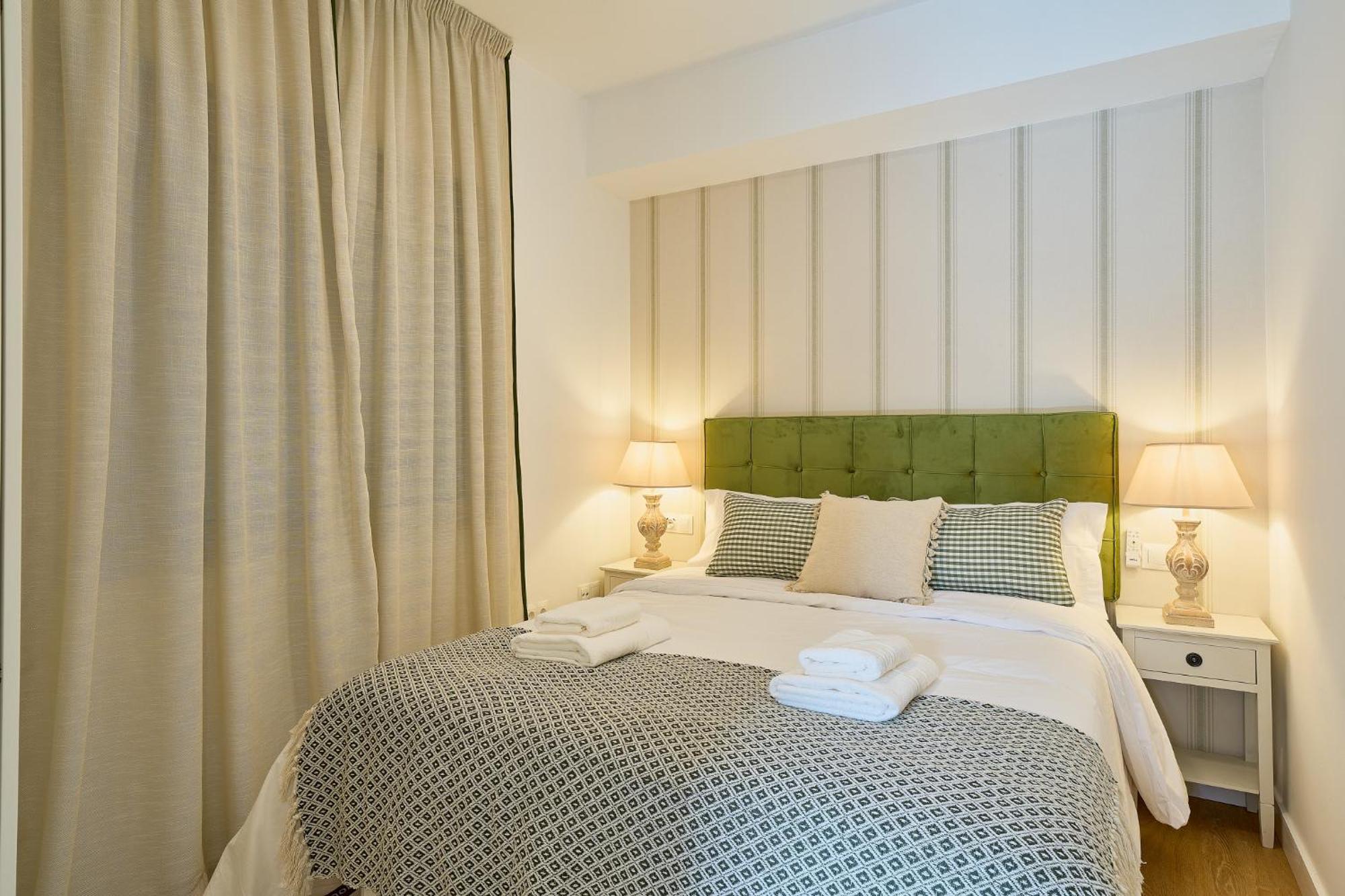 Apartment Mirage By Lovely