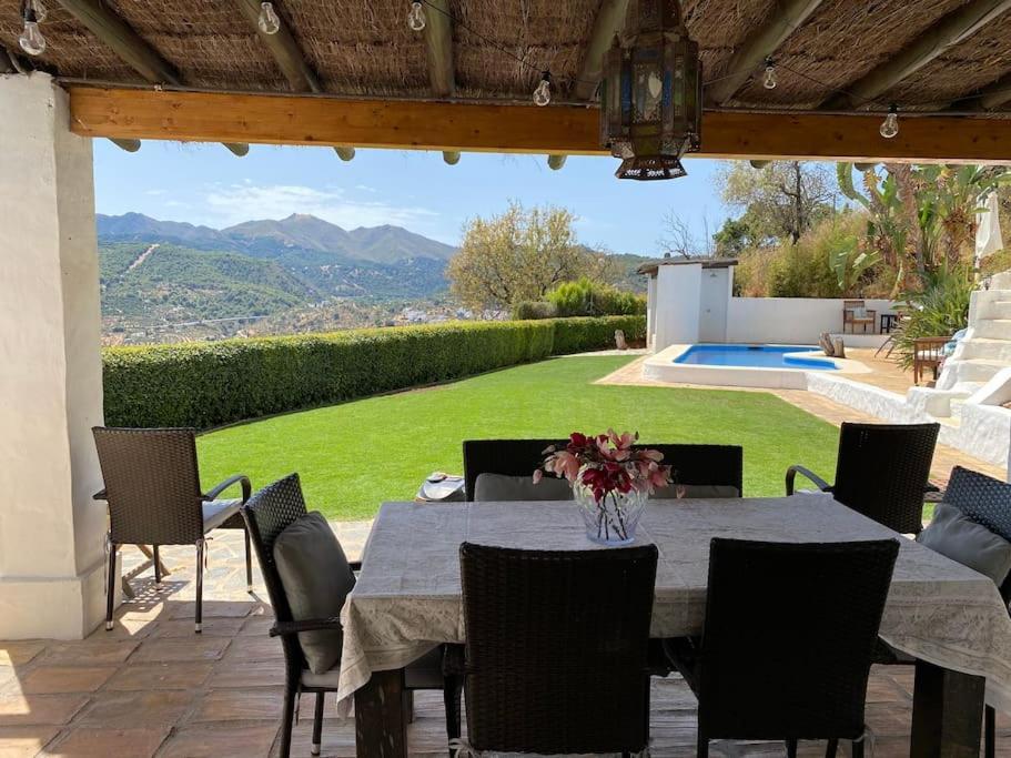 Villa Charming Spanish In Beautiful Nature