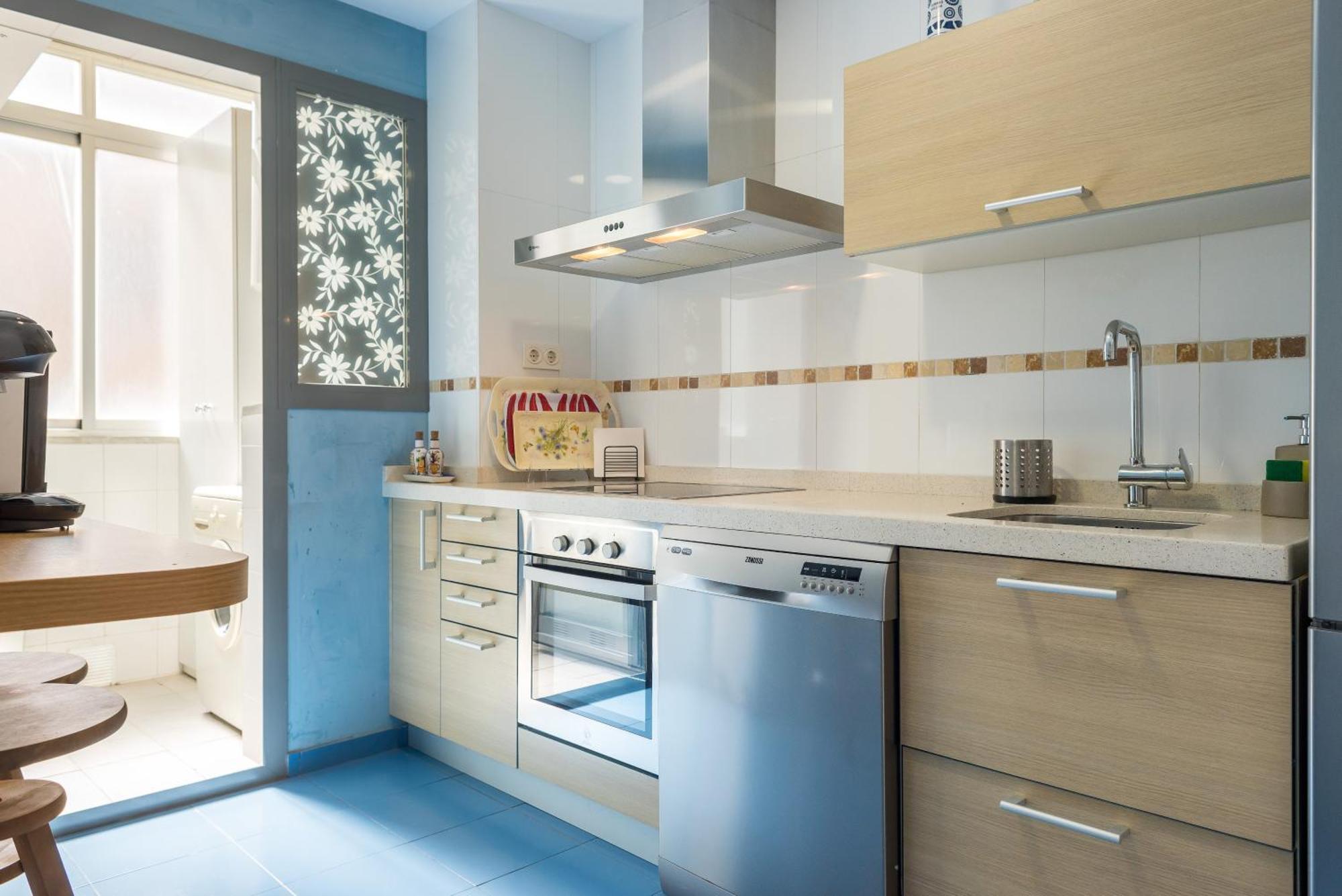 Apartamento ático Con Terraza Y Vistas, Parking Gratuito *