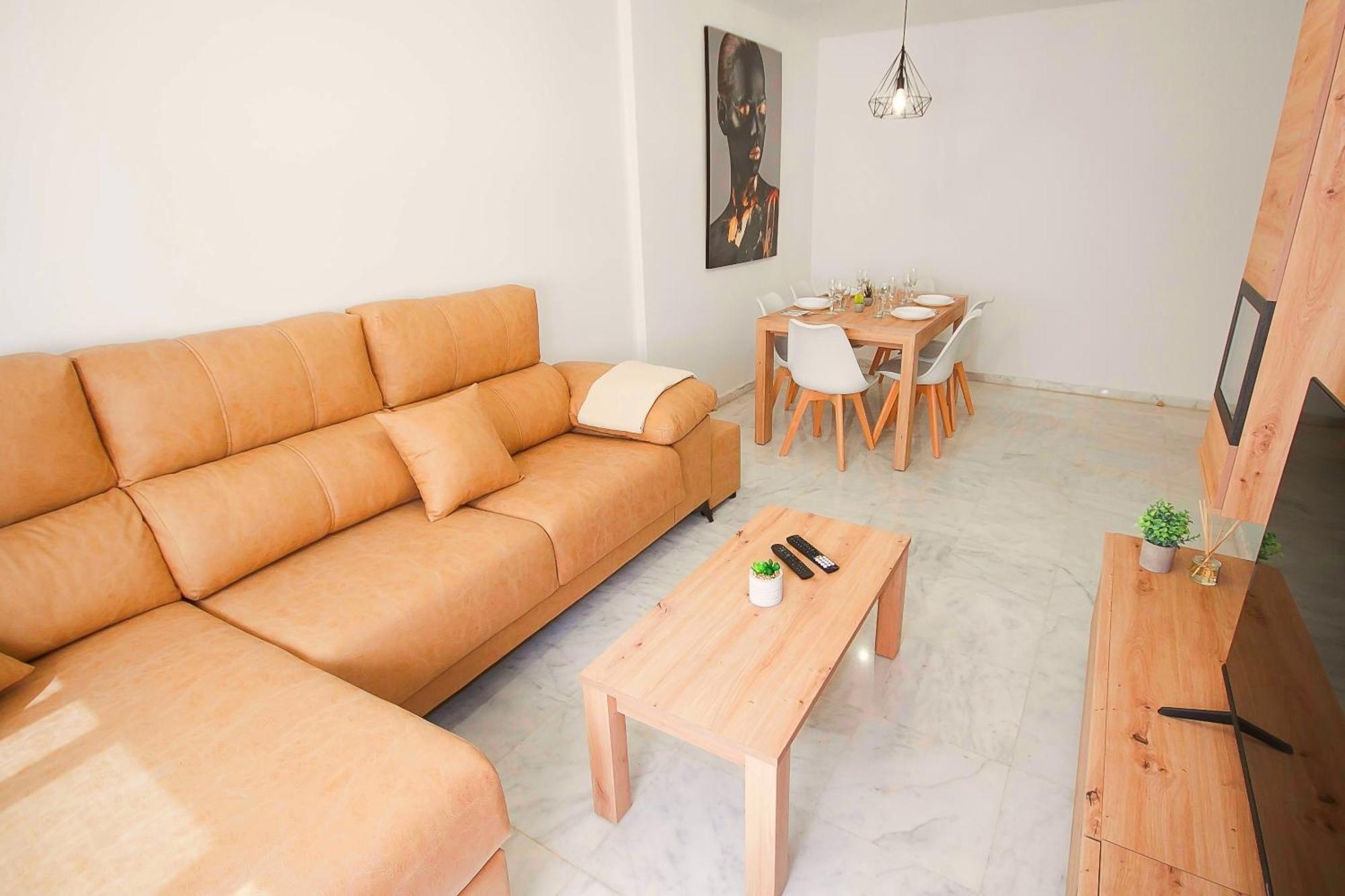 Apartamento Ave Huelin 3rooms Con Parking Y Ac
