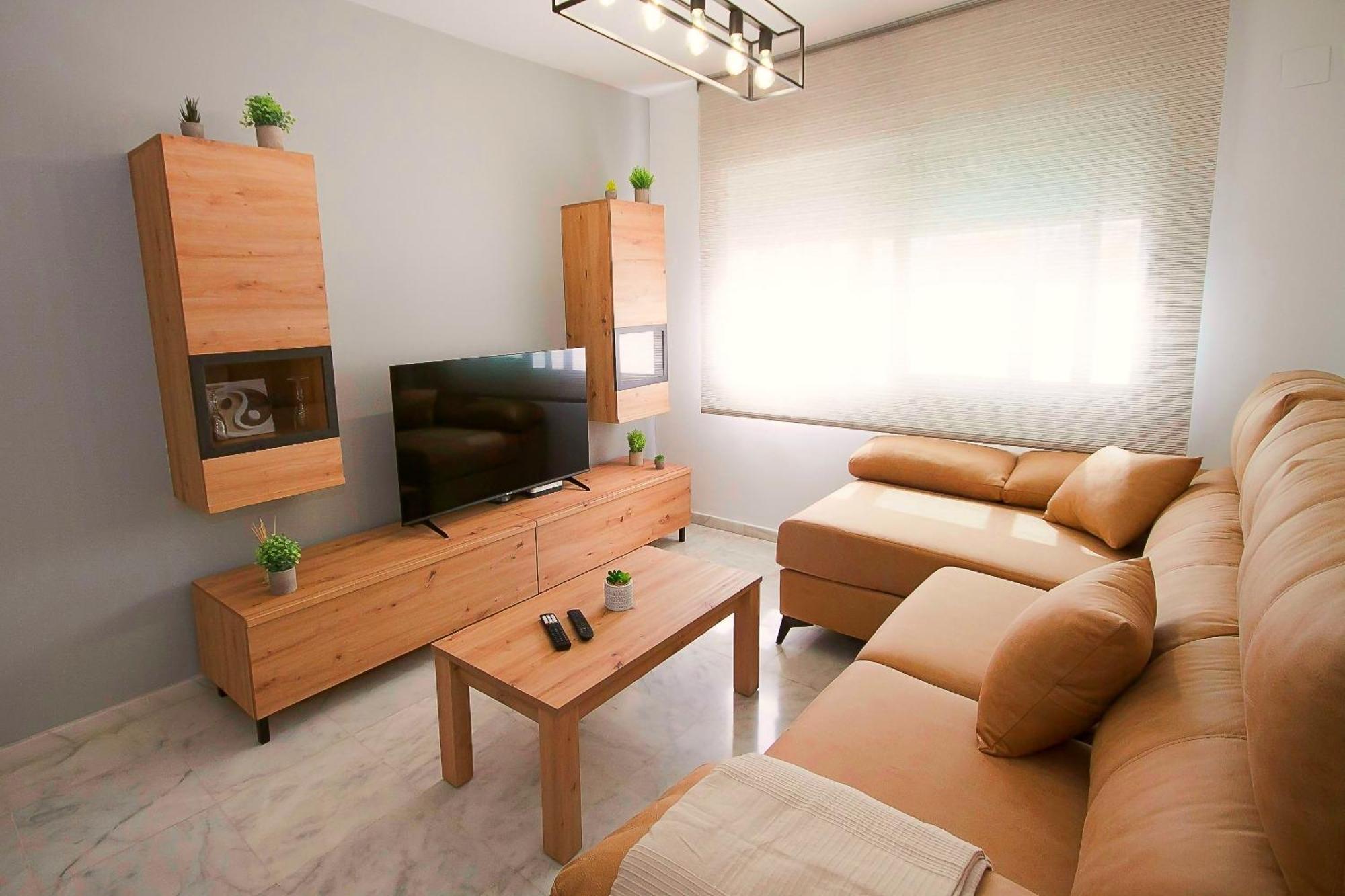 Apartamento Ave Huelin 3rooms Con Parking Y Ac