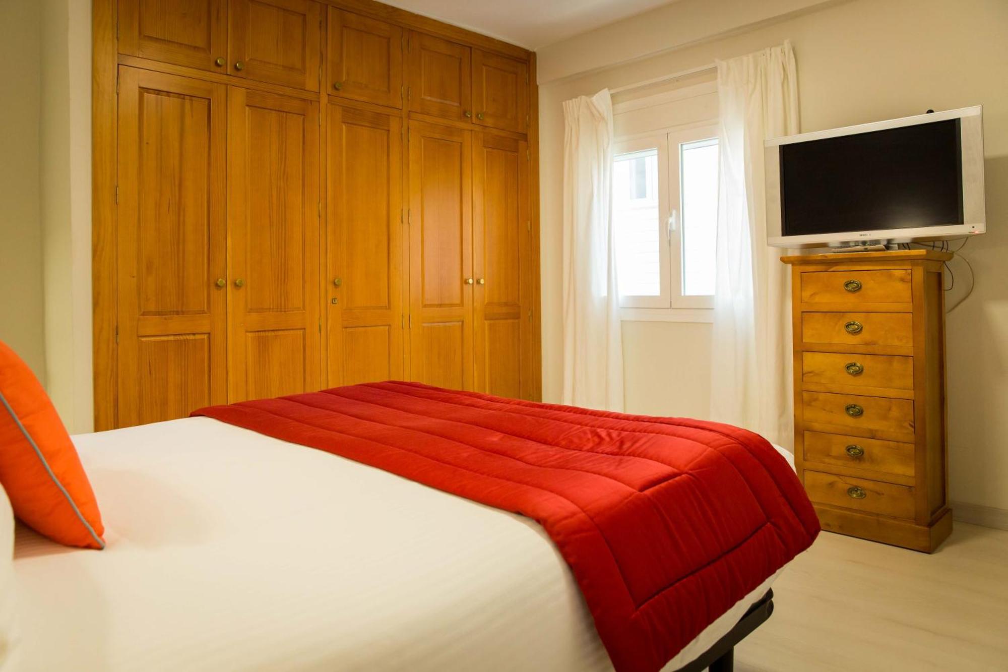 Apartments Holidays2Malaga City Center Malaga