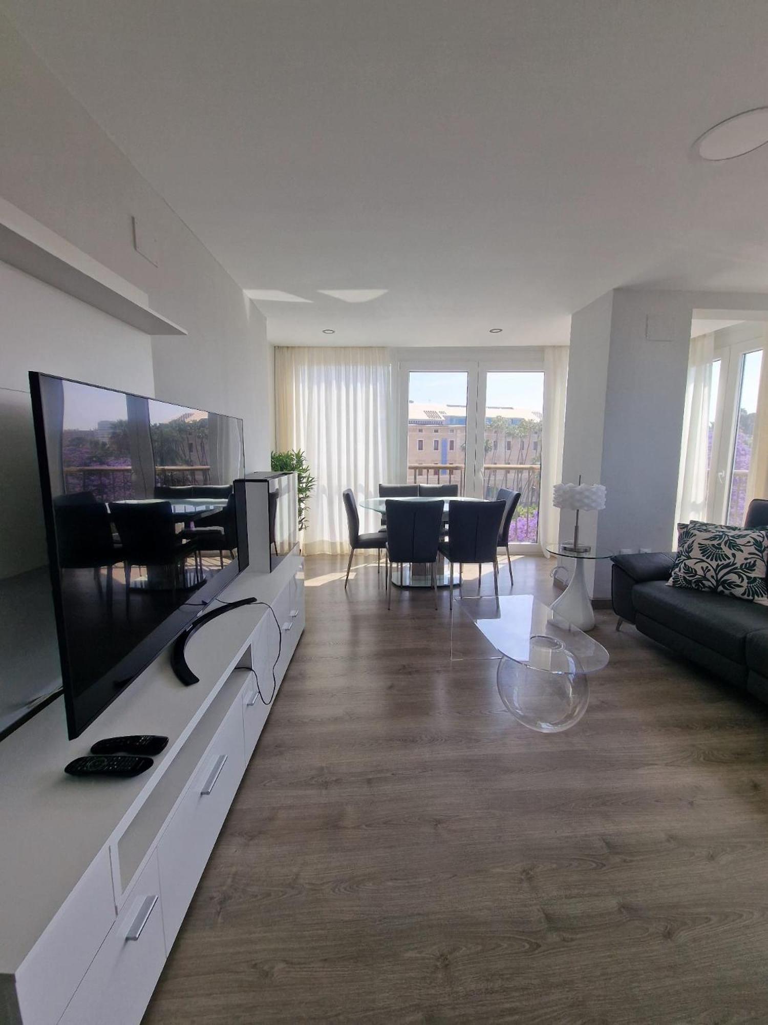 Apartment 2 2 Baths Y Parking Cathedral