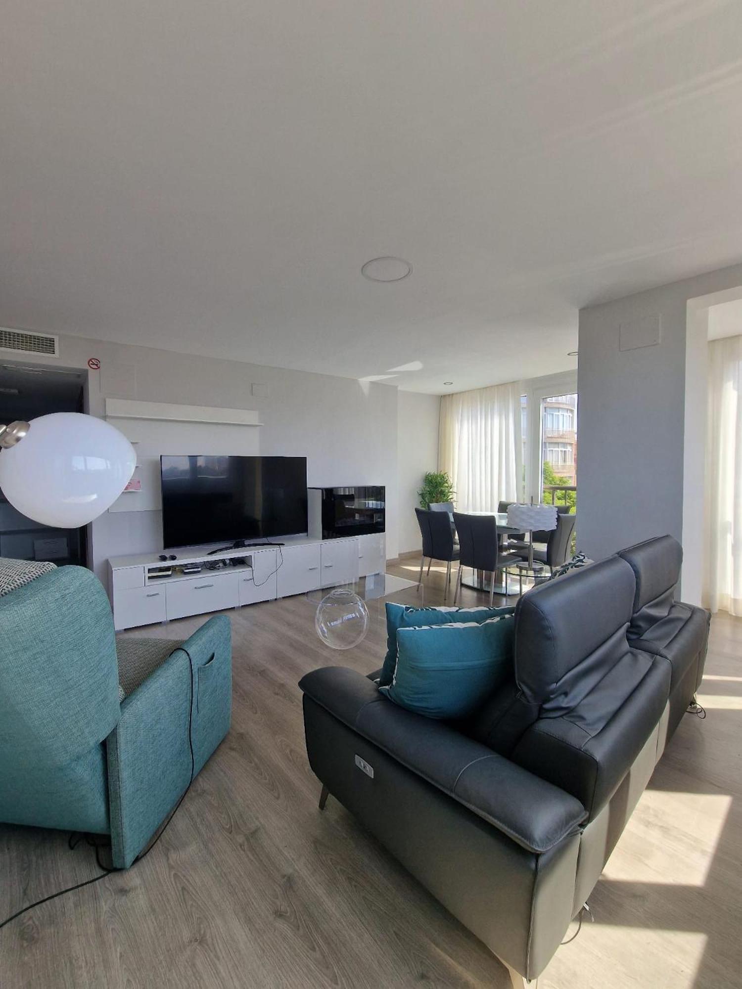 2 2 Baths Y Parking Cathedral Apartment *